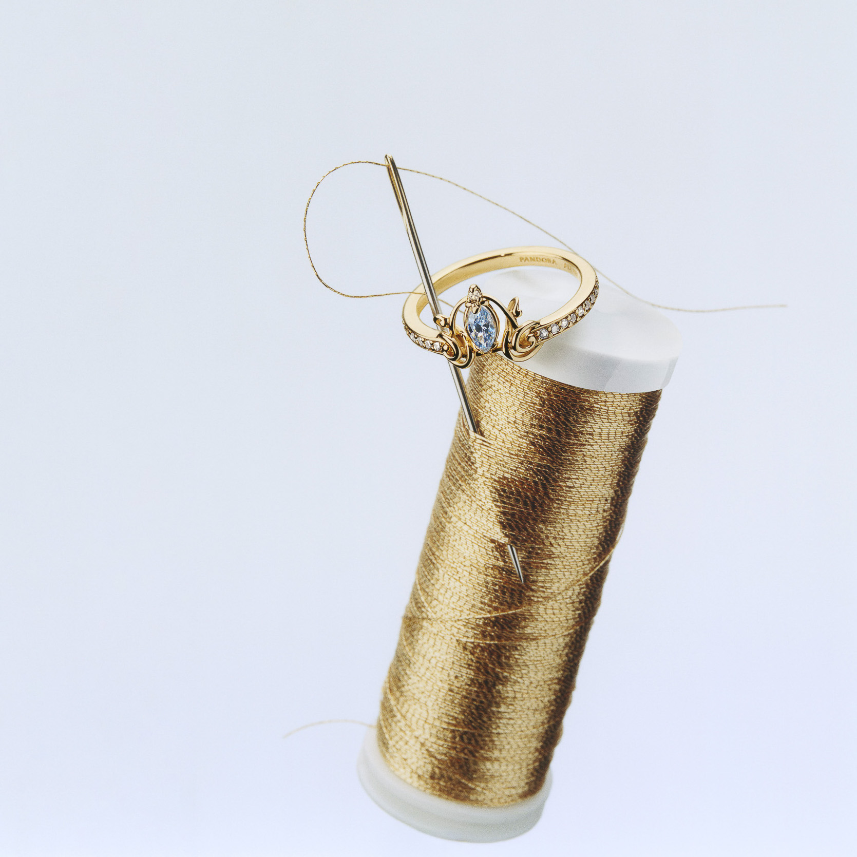 「Disney Cinderella's Carriage Ring」（1万8700円）