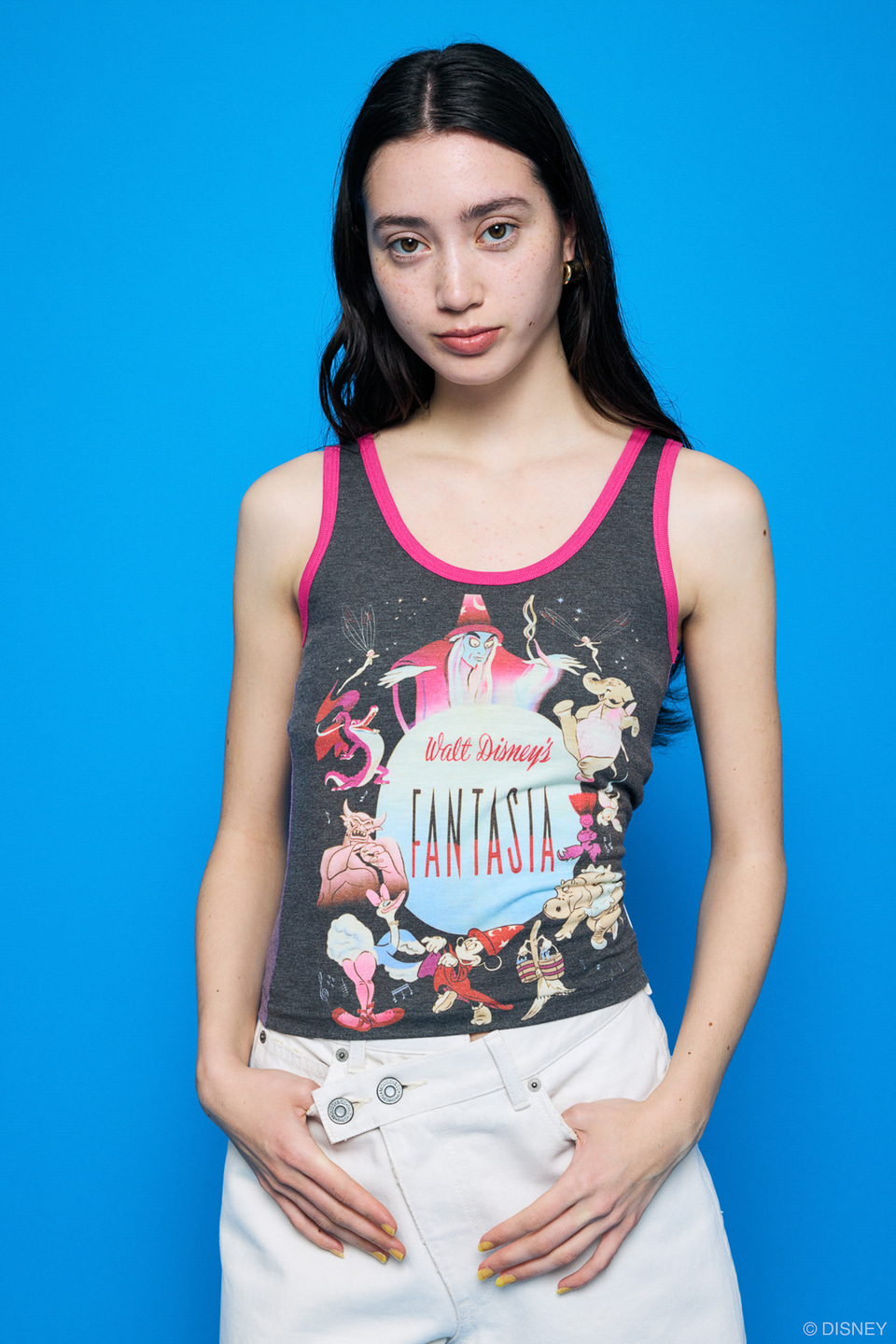MOUSSYがディズニーデザインの新作アパレル発表。ビンテージ風シャツは