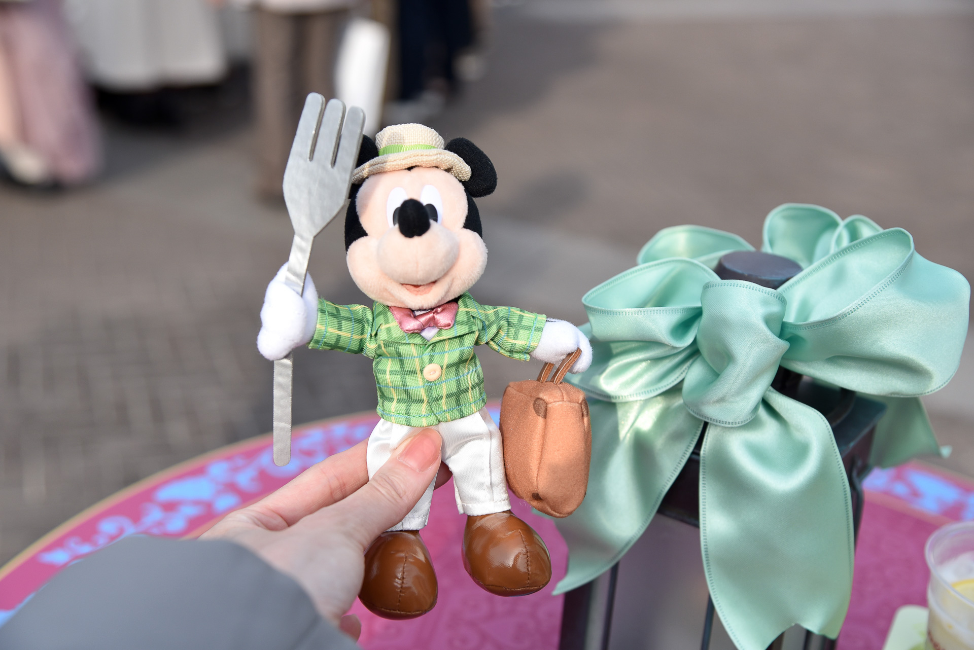 「ぬいぐるみバッジ」（2600円）