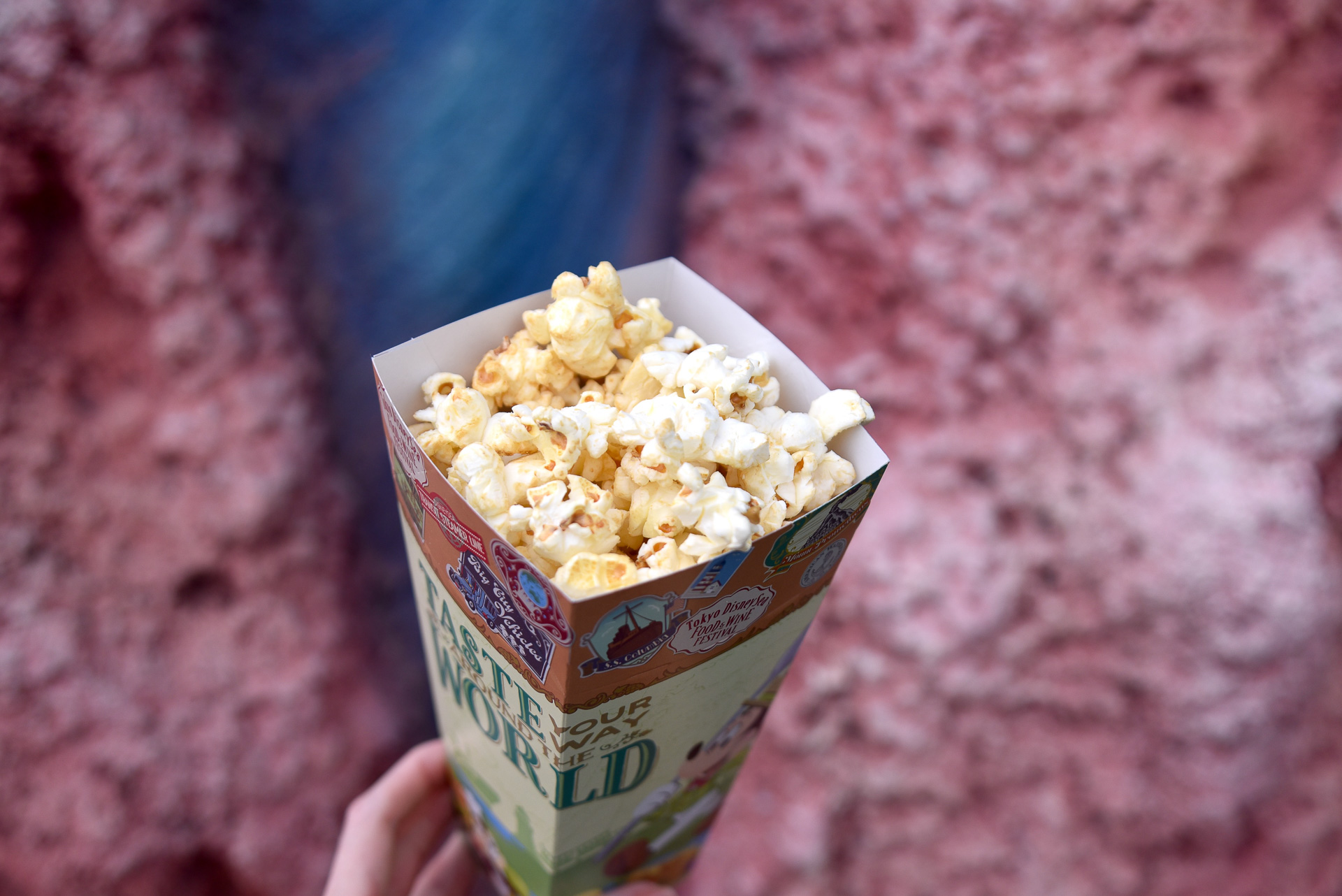 ガーリックの食欲をそそる香りが漂ってくる