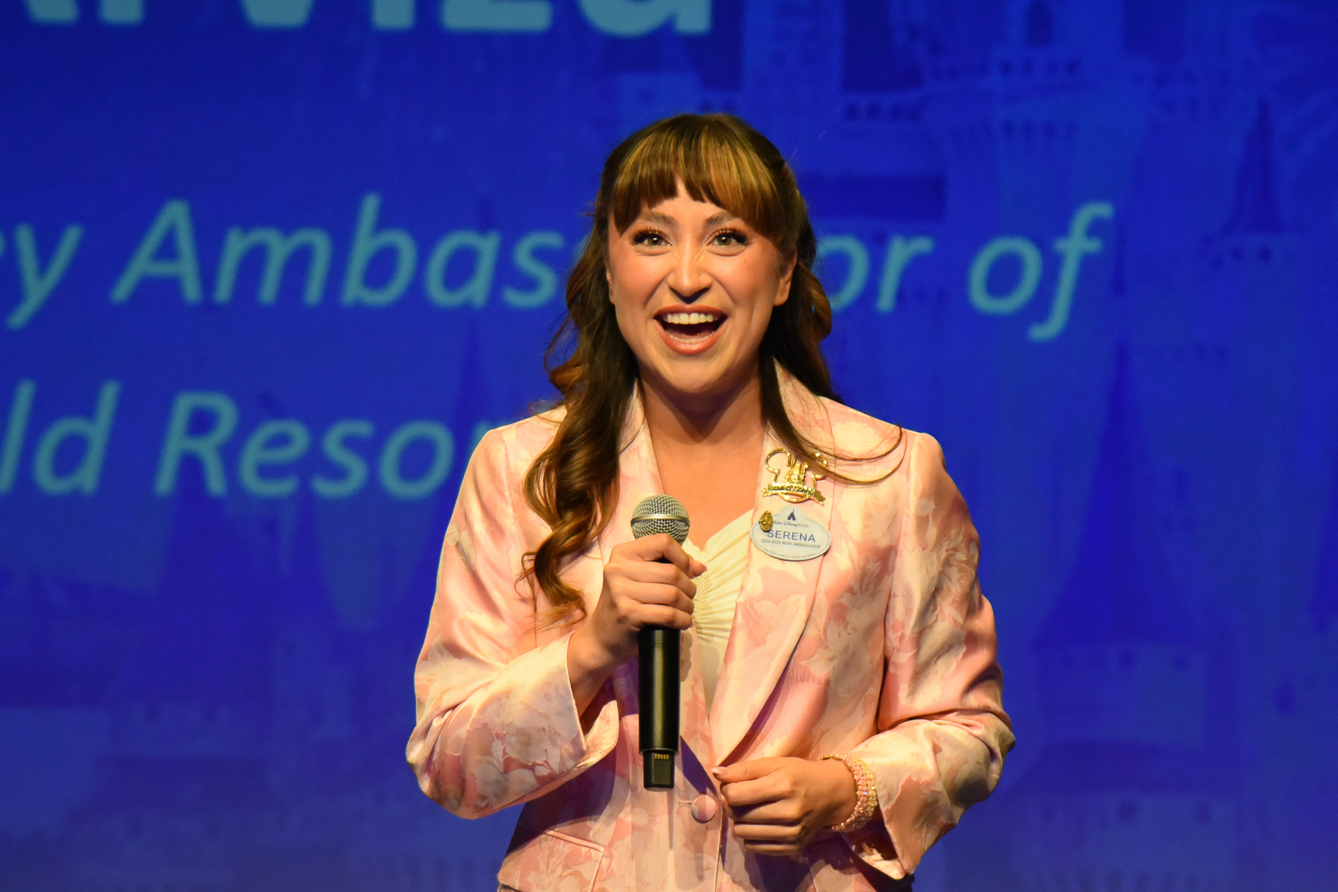 ウォルト・ディズニー・ワールド・リゾートのディズニーアンバサダー・セレーナ・アイヴィズ氏