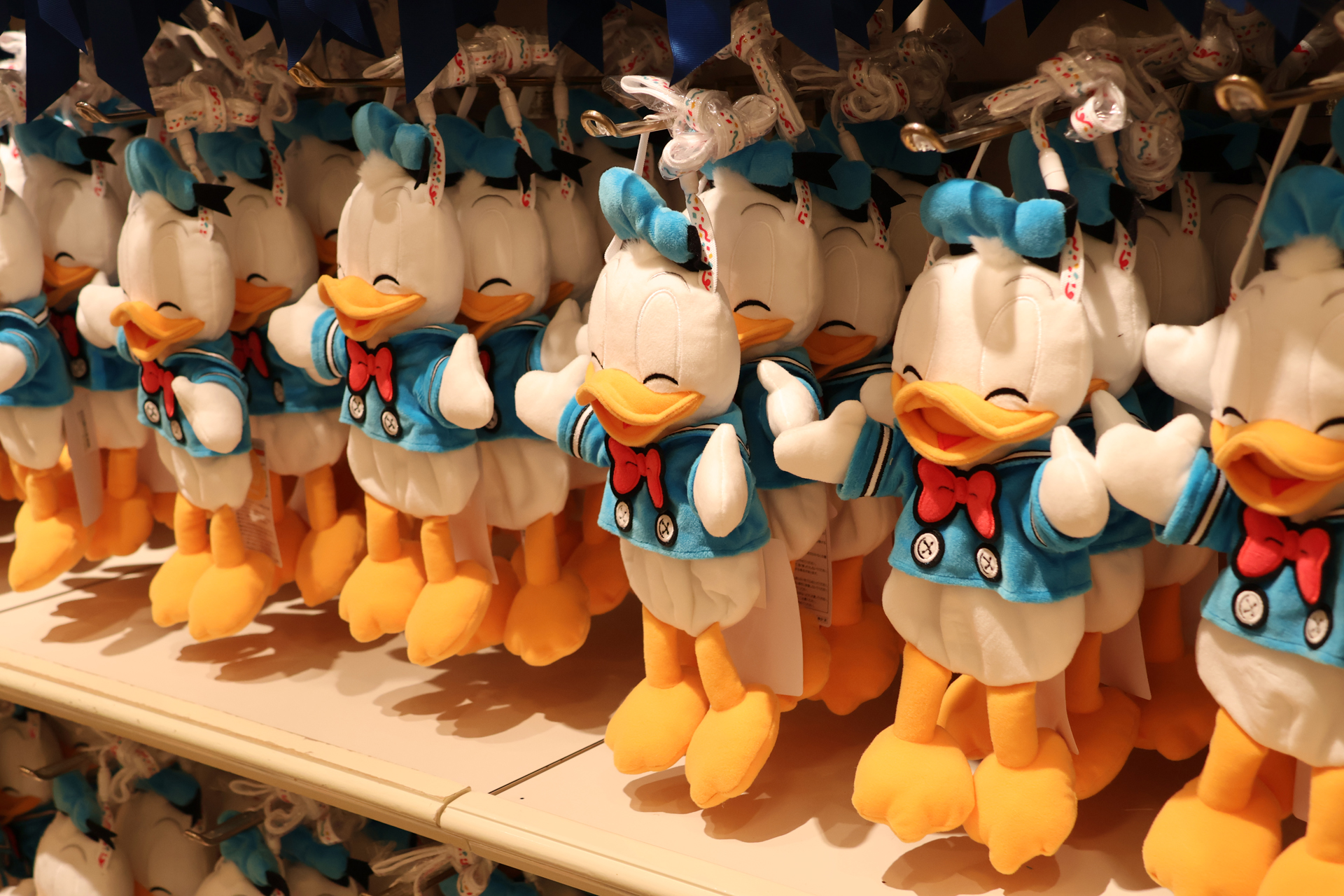 小物も入れられる「ショルダーバッグ」（3600円）