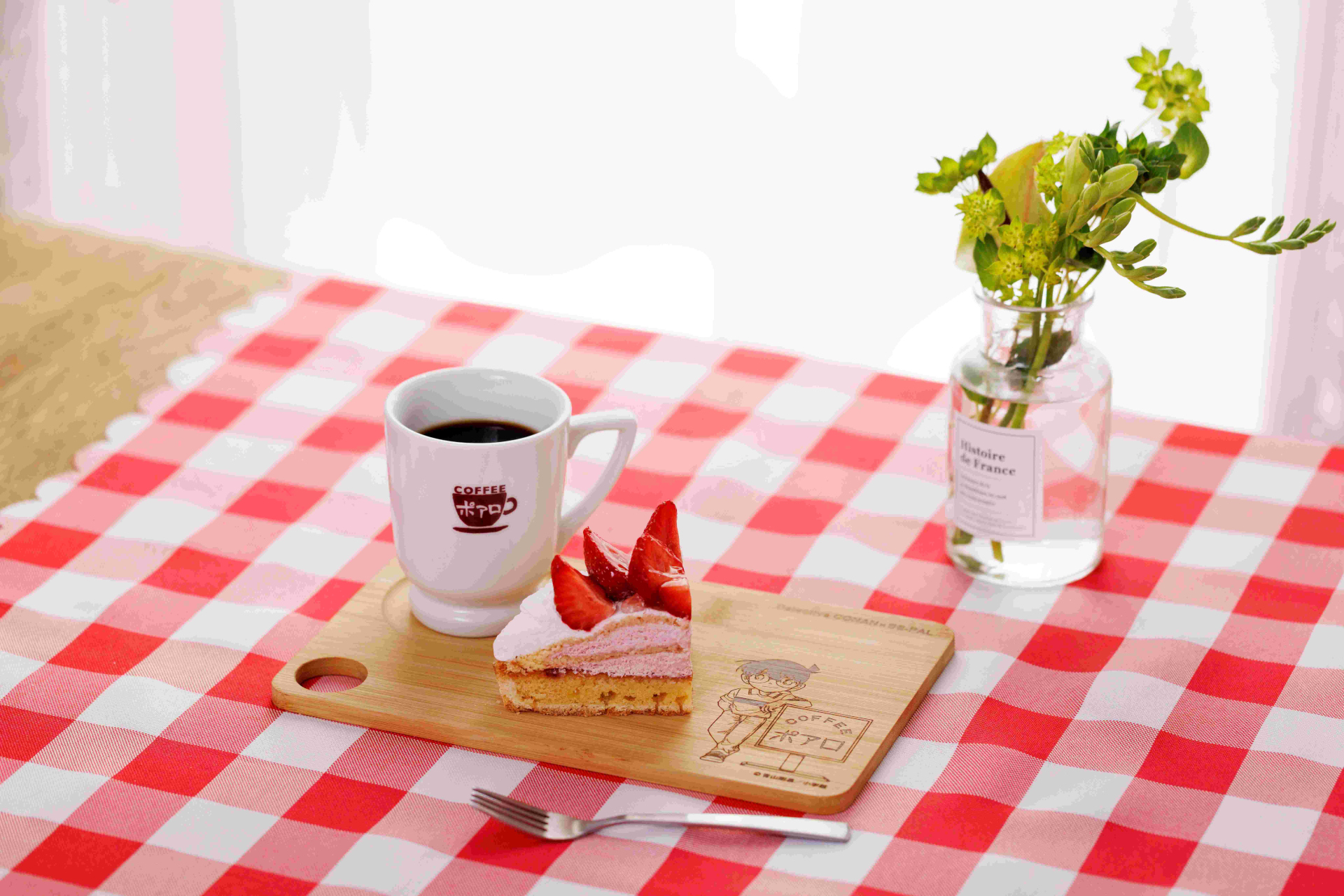 シェラカップやマグを安定して置ける凹み付き