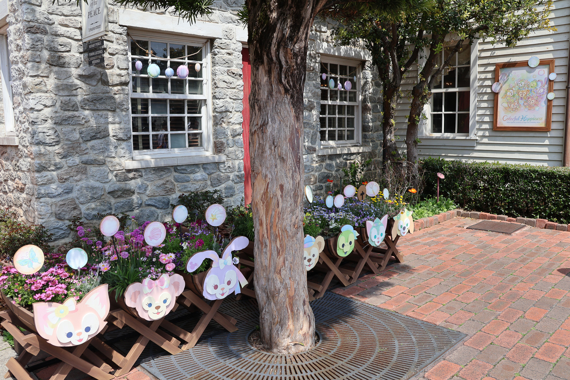 「ケープコッド・クックオフ」は店舗の中も外もデコレーションでいっぱい