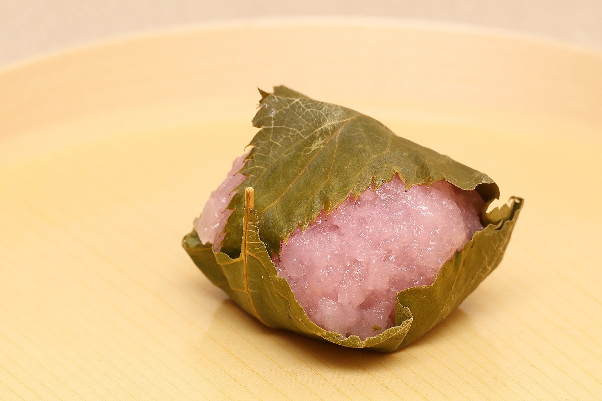 デザートには桜餅