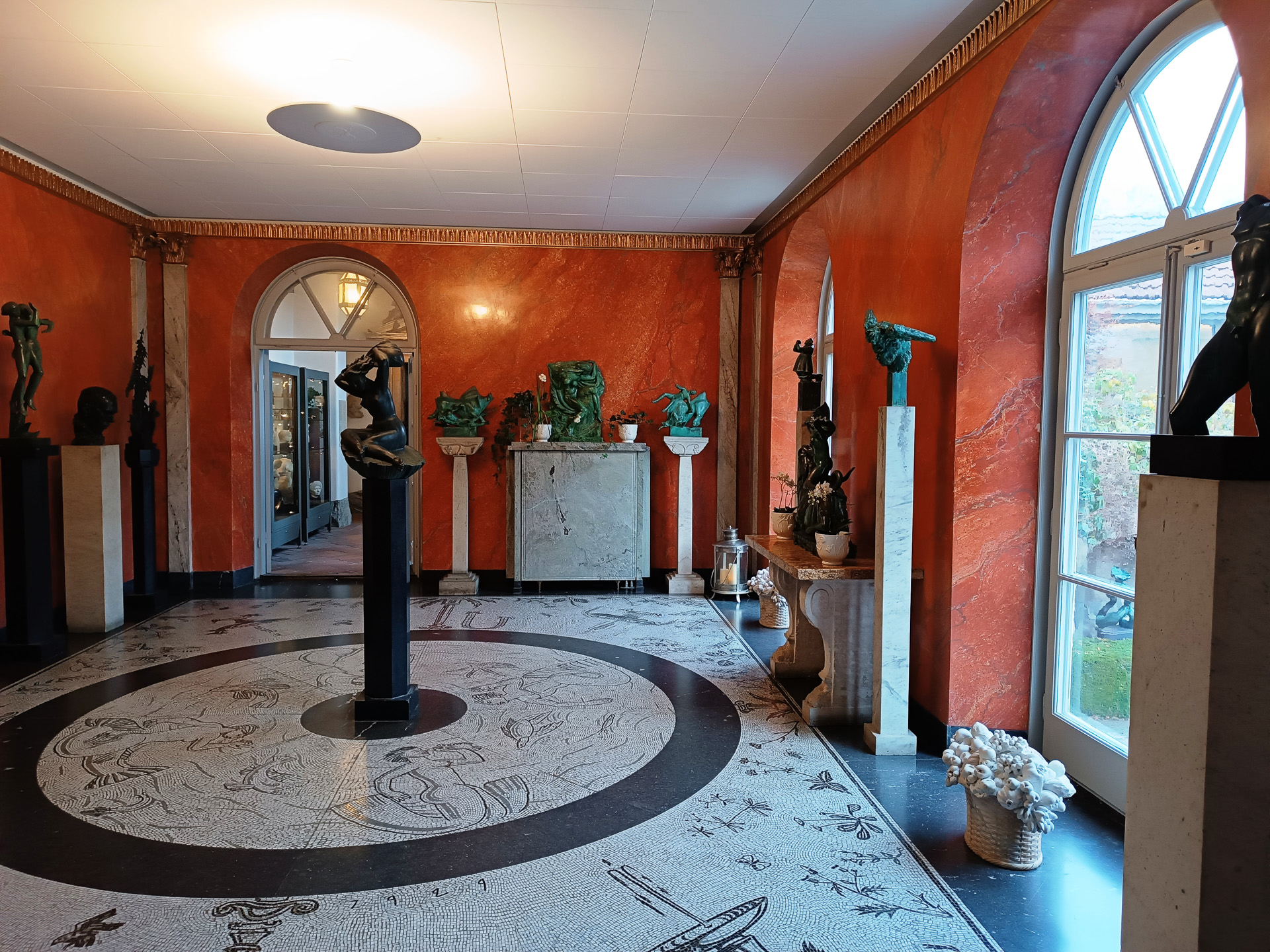 ミレスゴーデン美術館