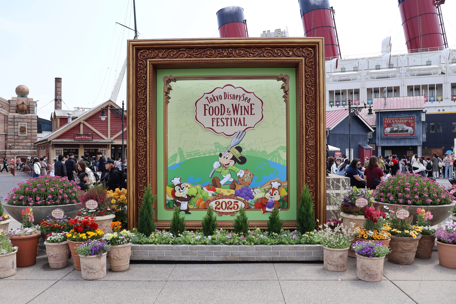 額縁型に作られた大型のフォトスポット