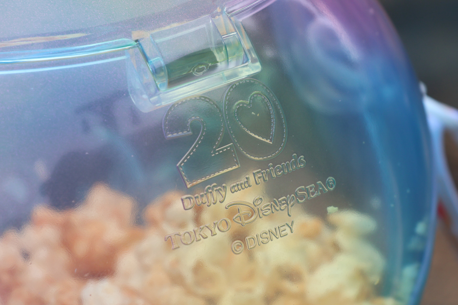 シャボン玉をイメージした丸い形