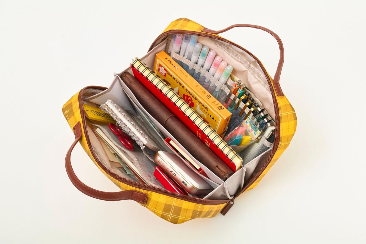 お気に入りの文具をひとまとめにして持ち運べる