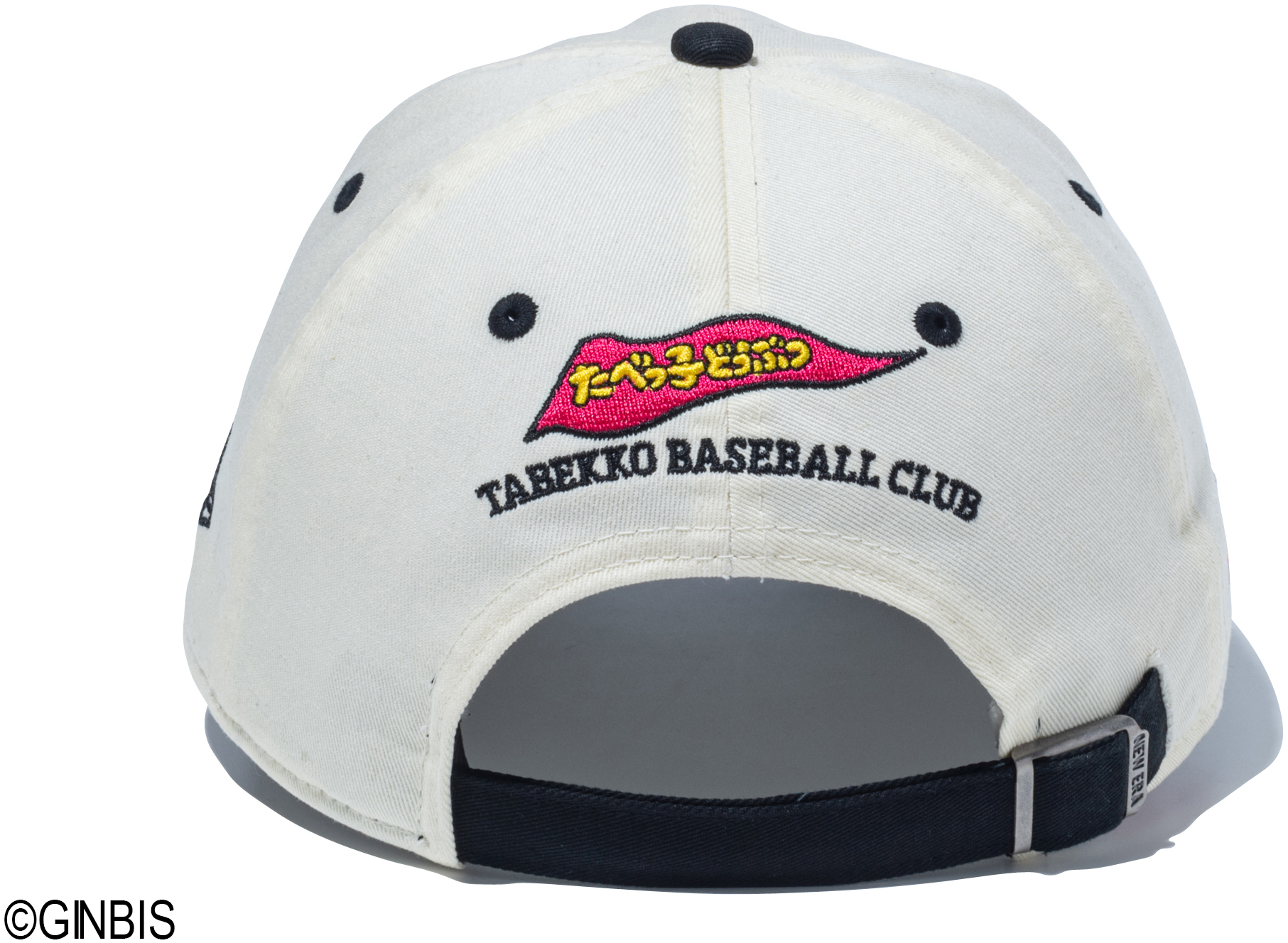 バイザーカラーが特徴の3種には、リアに架空の野球クラブ「TABEKKO BASEBALL CLUB」の文字とフラッグを刺繍