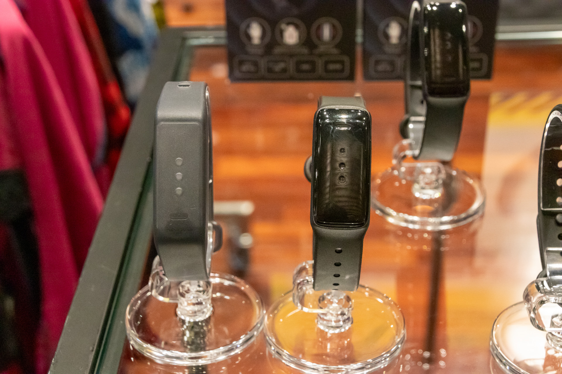 左が2024年モデルで、右が2025年モデル