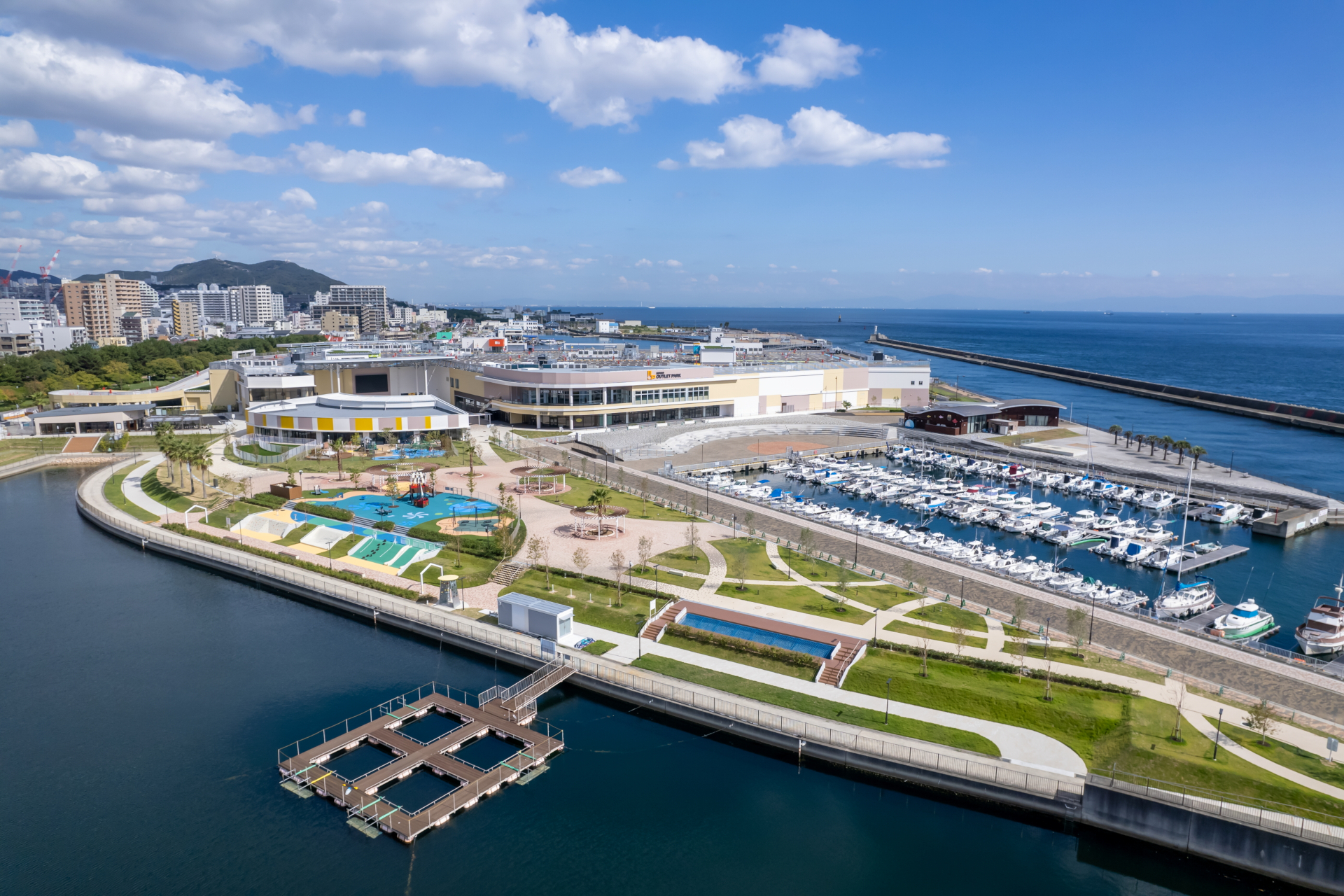 三井アウトレットパーク マリンピア神戸は2024年11月に開業したばかり