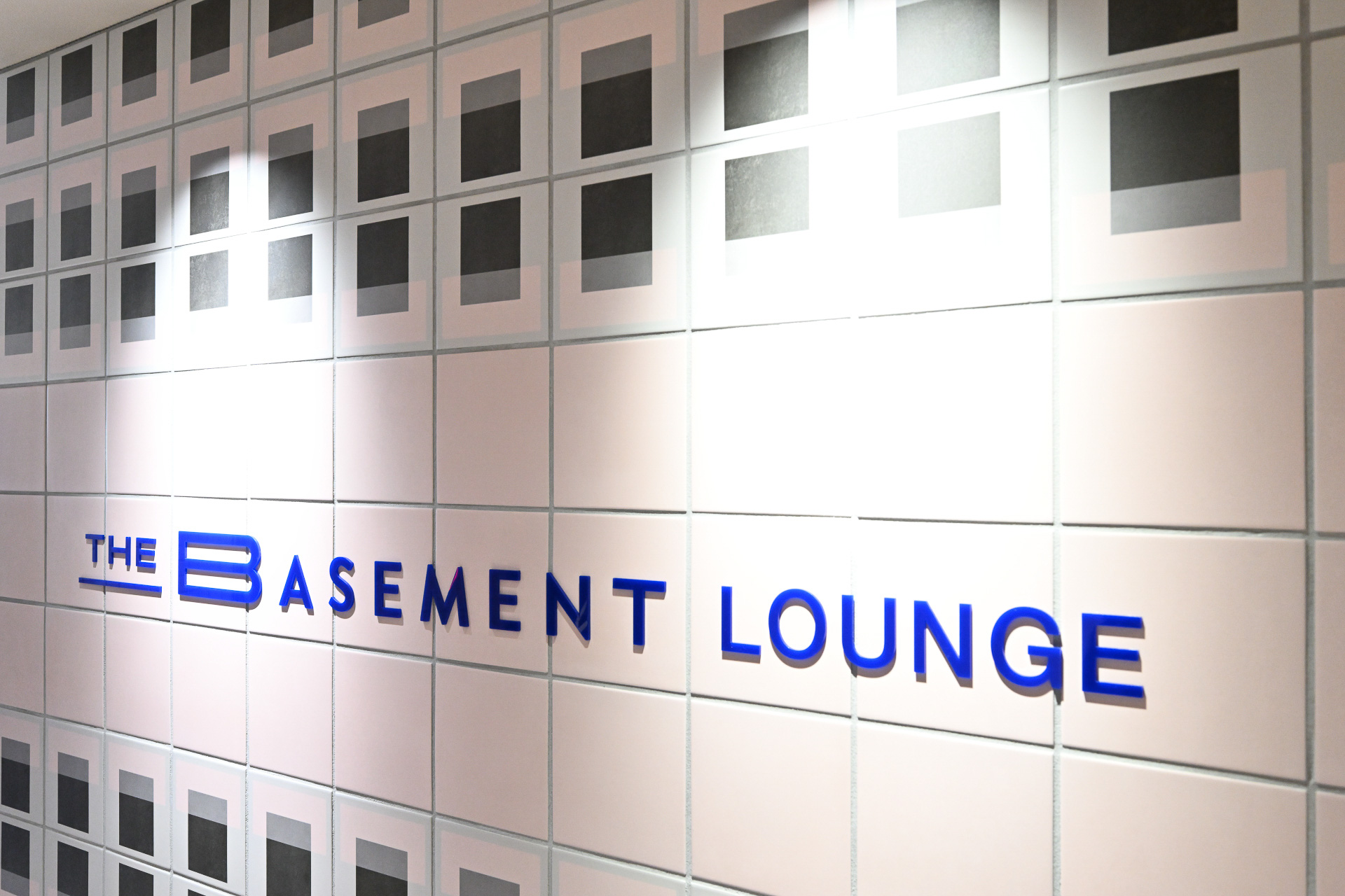 最上階のTHE BASEMENT LOUNGEのゲスト専用ラウンジ