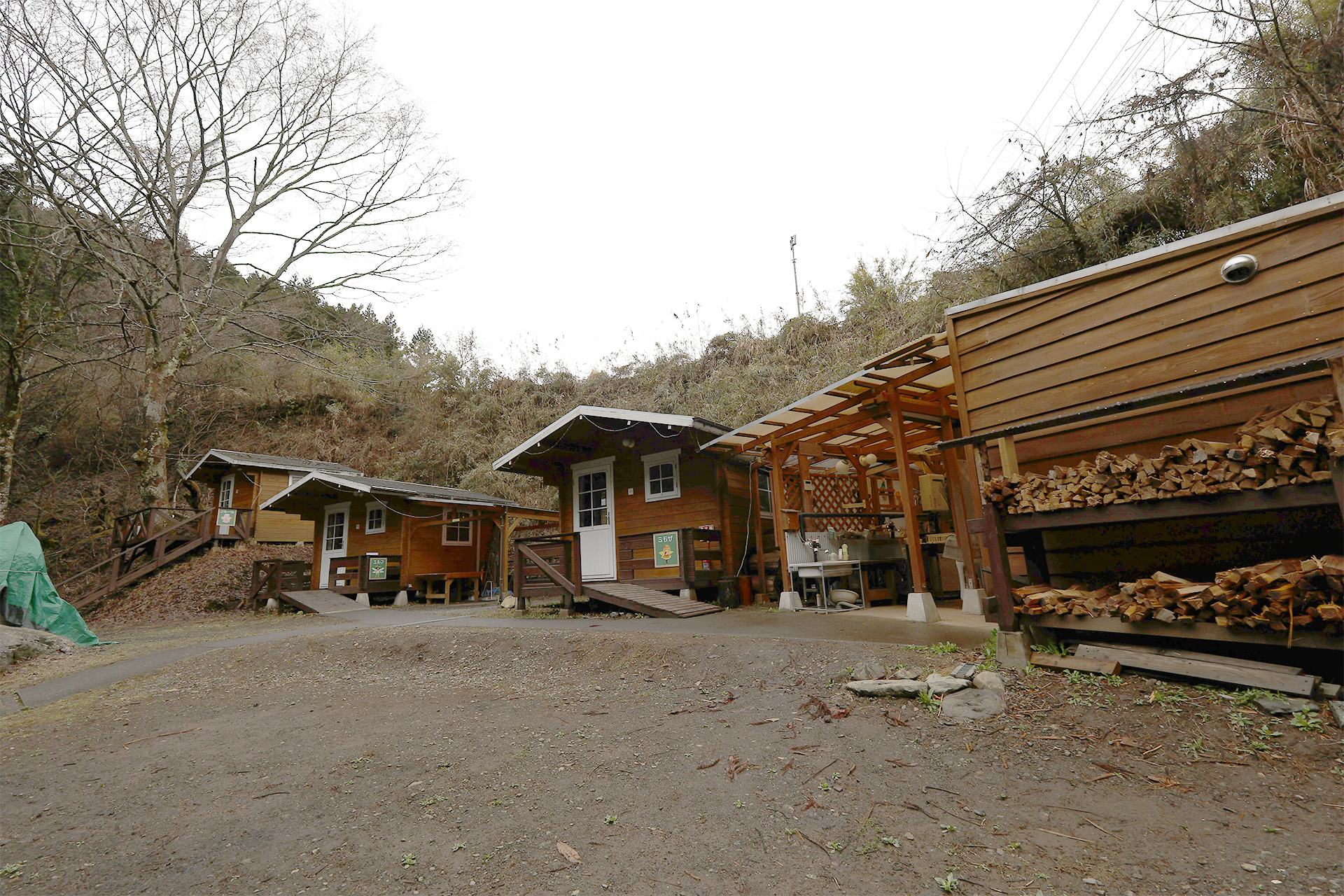 施設のメインはコテージエリア。前オーナーのコンセプトを引き継ぎ、障害のある方、車いすを利用する方がアウトドアレジャーを体験できる施設としている