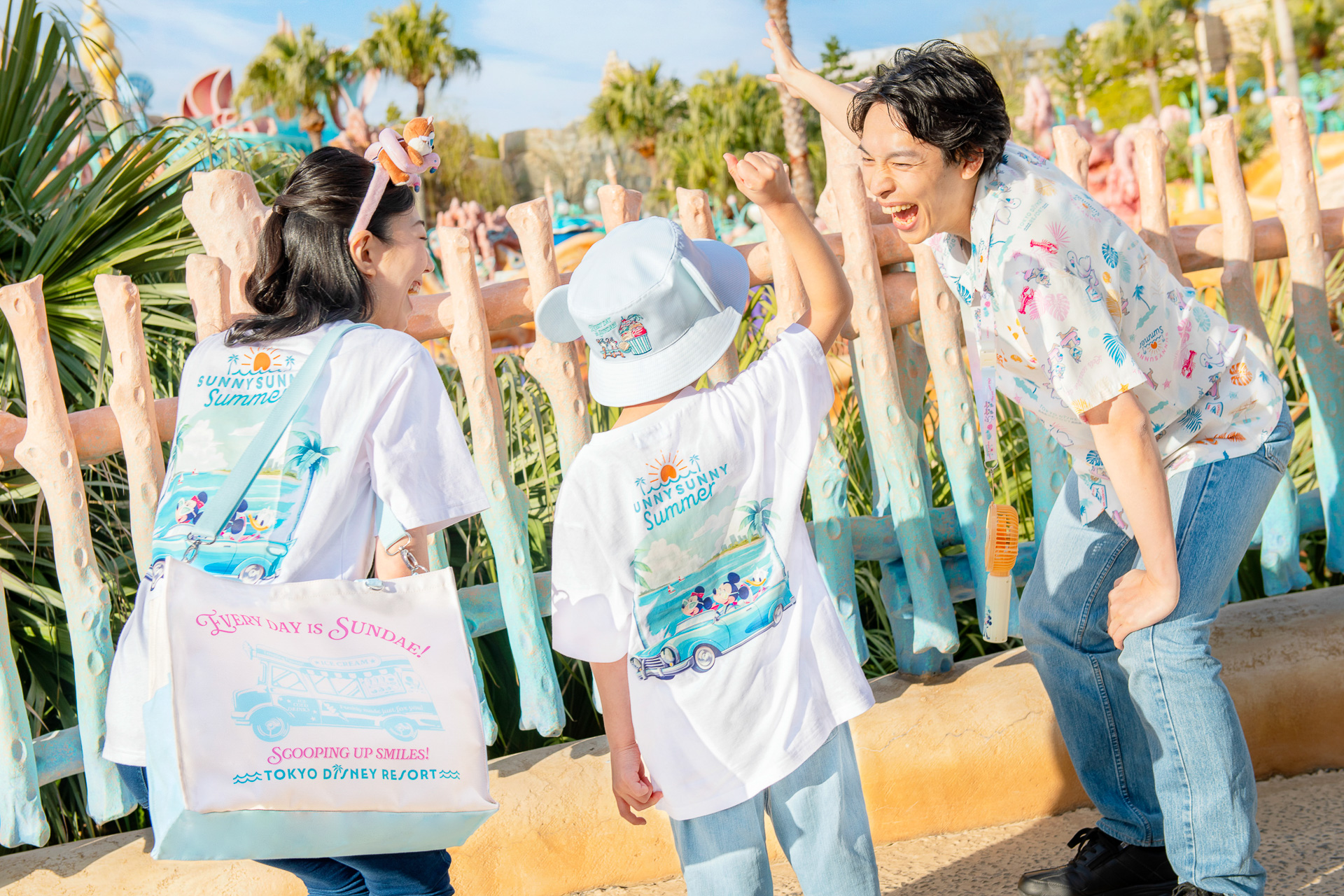 東京ディズニーリゾートから新作グッズ「SUNNY SUNNY Summer」が発売される