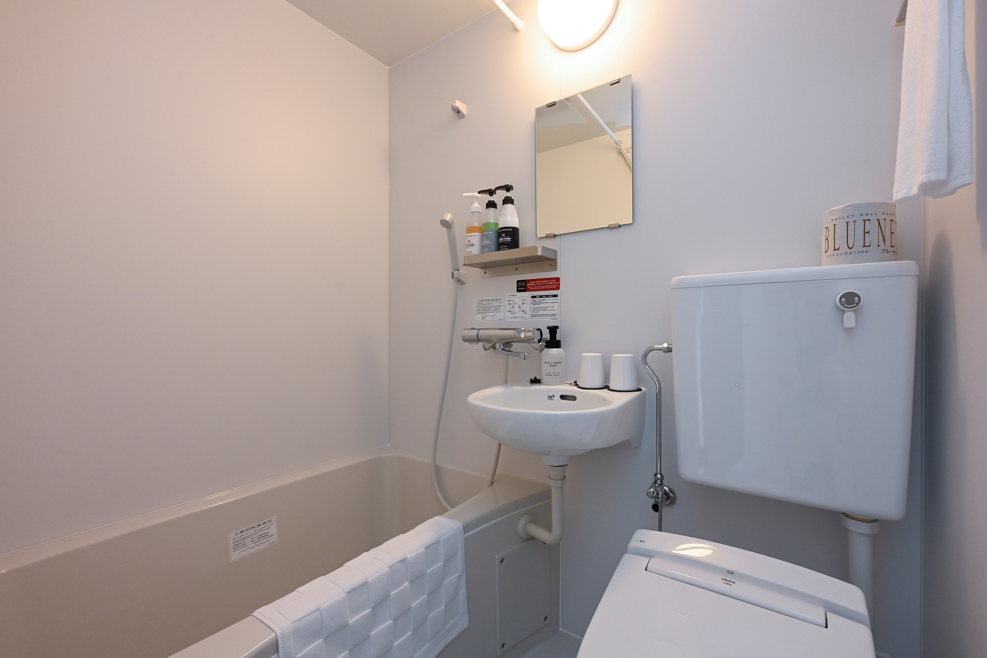 全客室ユニットバスを備える