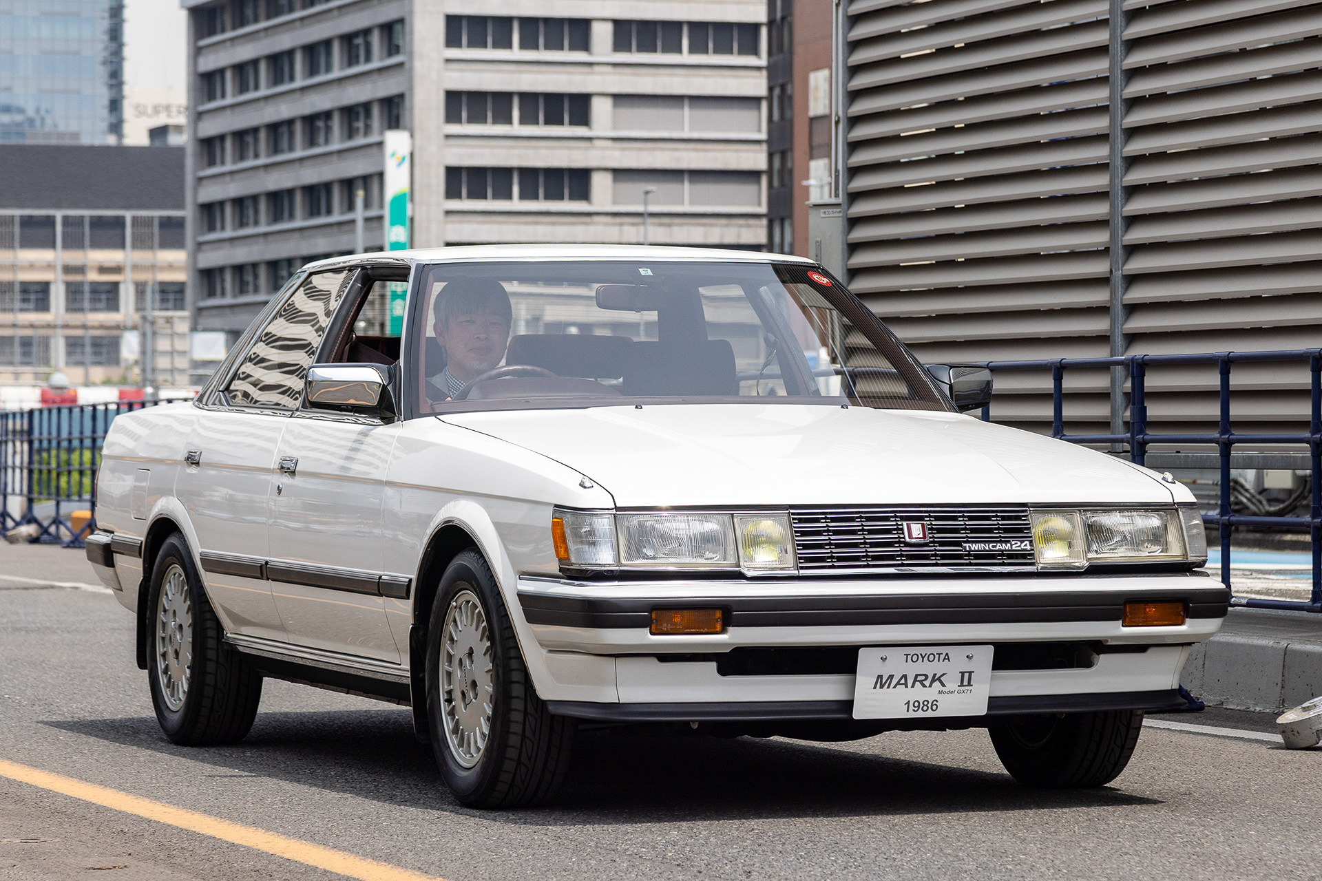 トヨタ「マークII」（1986年式）
