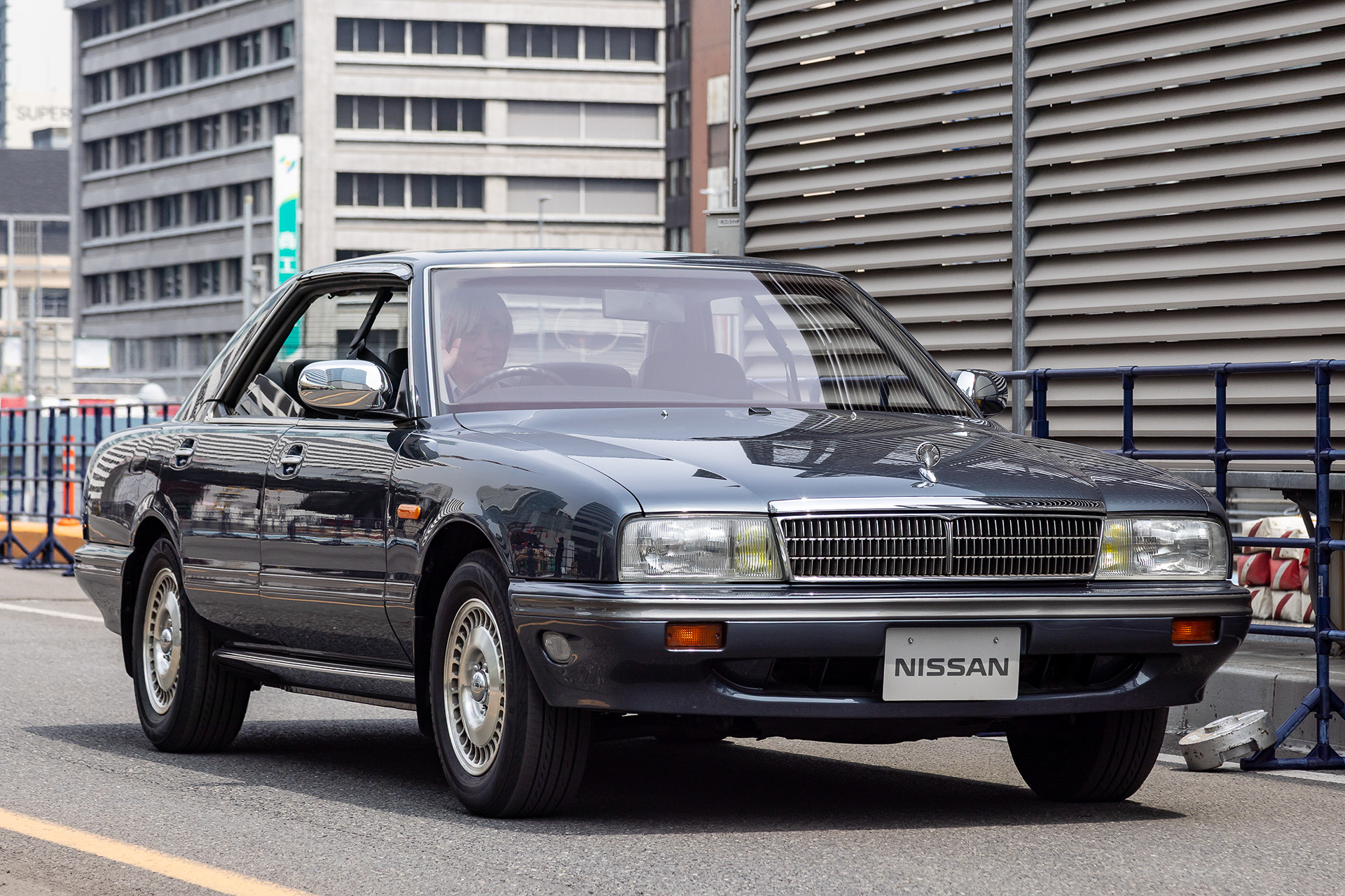 日産「セドリック シーマ」（1988年式）