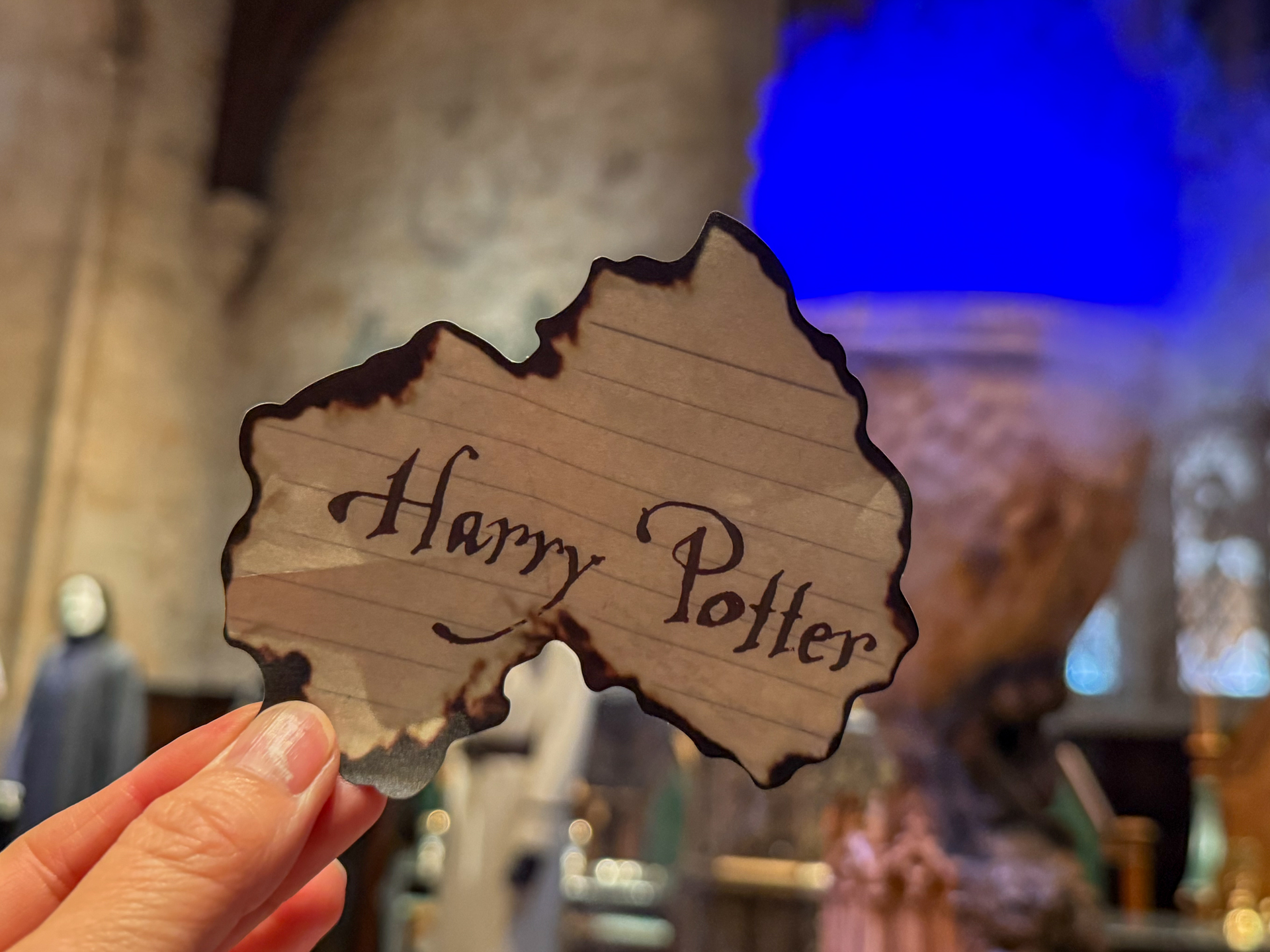 本当にハリー・ポッターの名前が書かれた羊皮紙が飛び出す！