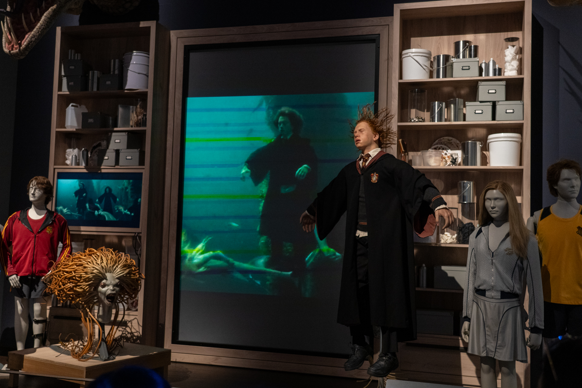 展示スポットのスクリーンには実際の映画シーンが映し出されるのもいい