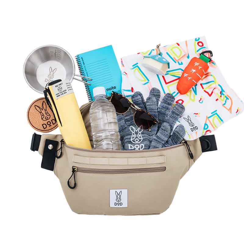 ファミリーマート限定「DOD 多機能ボディバッグBOOK BEIGE」