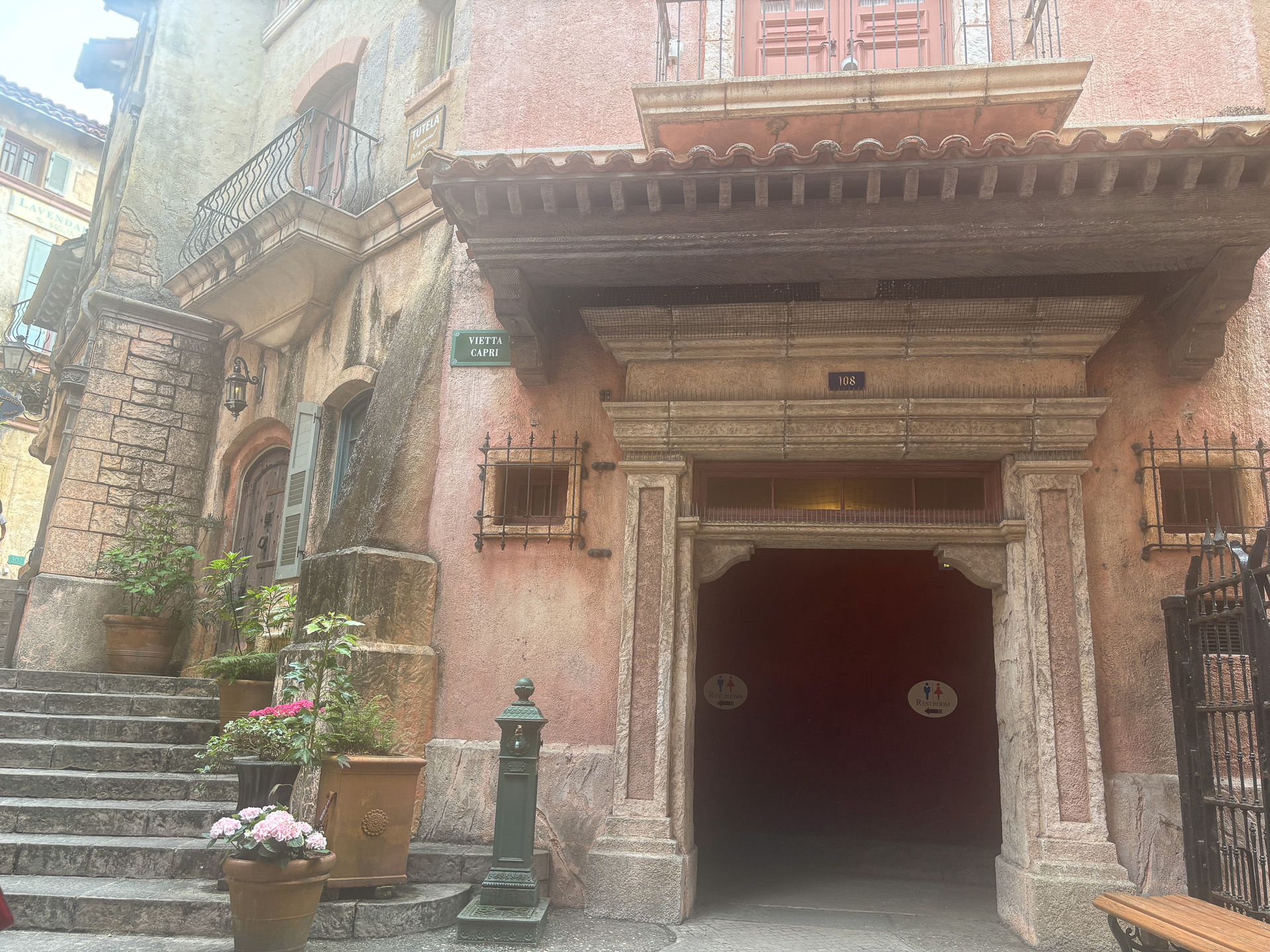 ヨーロッパの色んな国がミックスされたポルトヨーロッパ