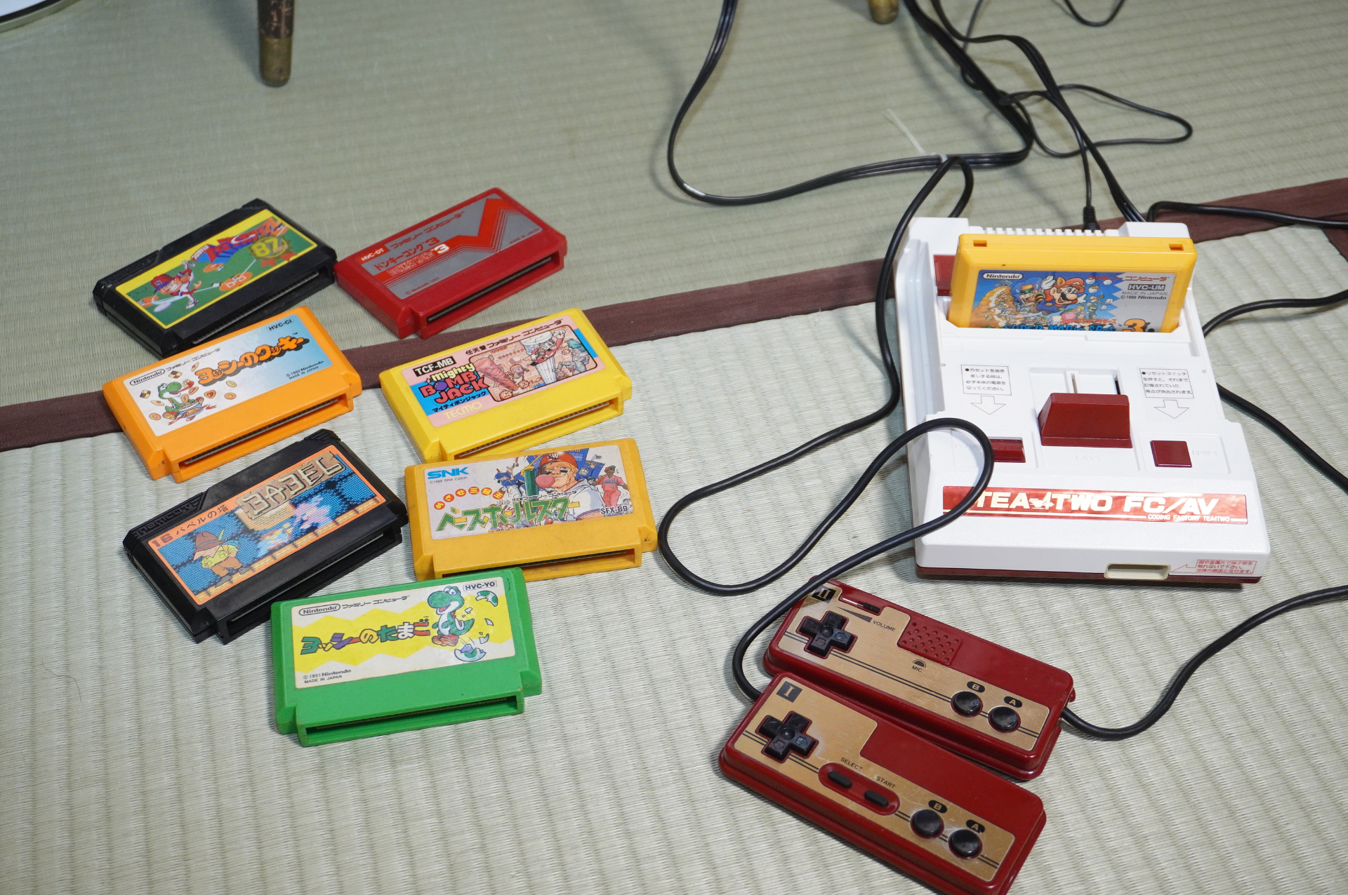 「昭和夜ふかしルーム」のアイテムは、部屋の飾りではなく“実際に遊んで使っていい本物”というのがこだわりポイント