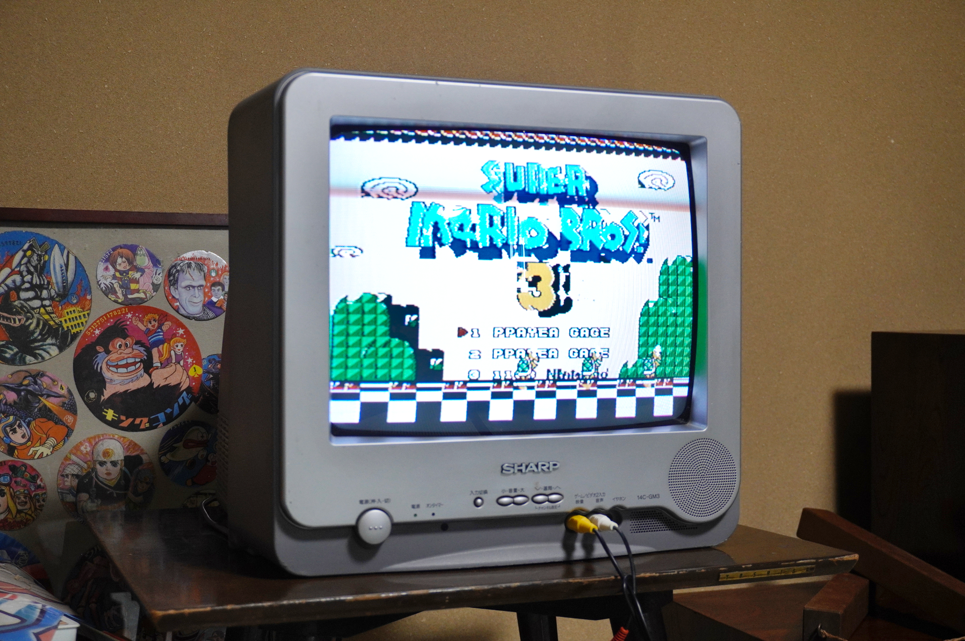 「昭和夜ふかしルーム」のアイテムは、部屋の飾りではなく“実際に遊んで使っていい本物”というのがこだわりポイント