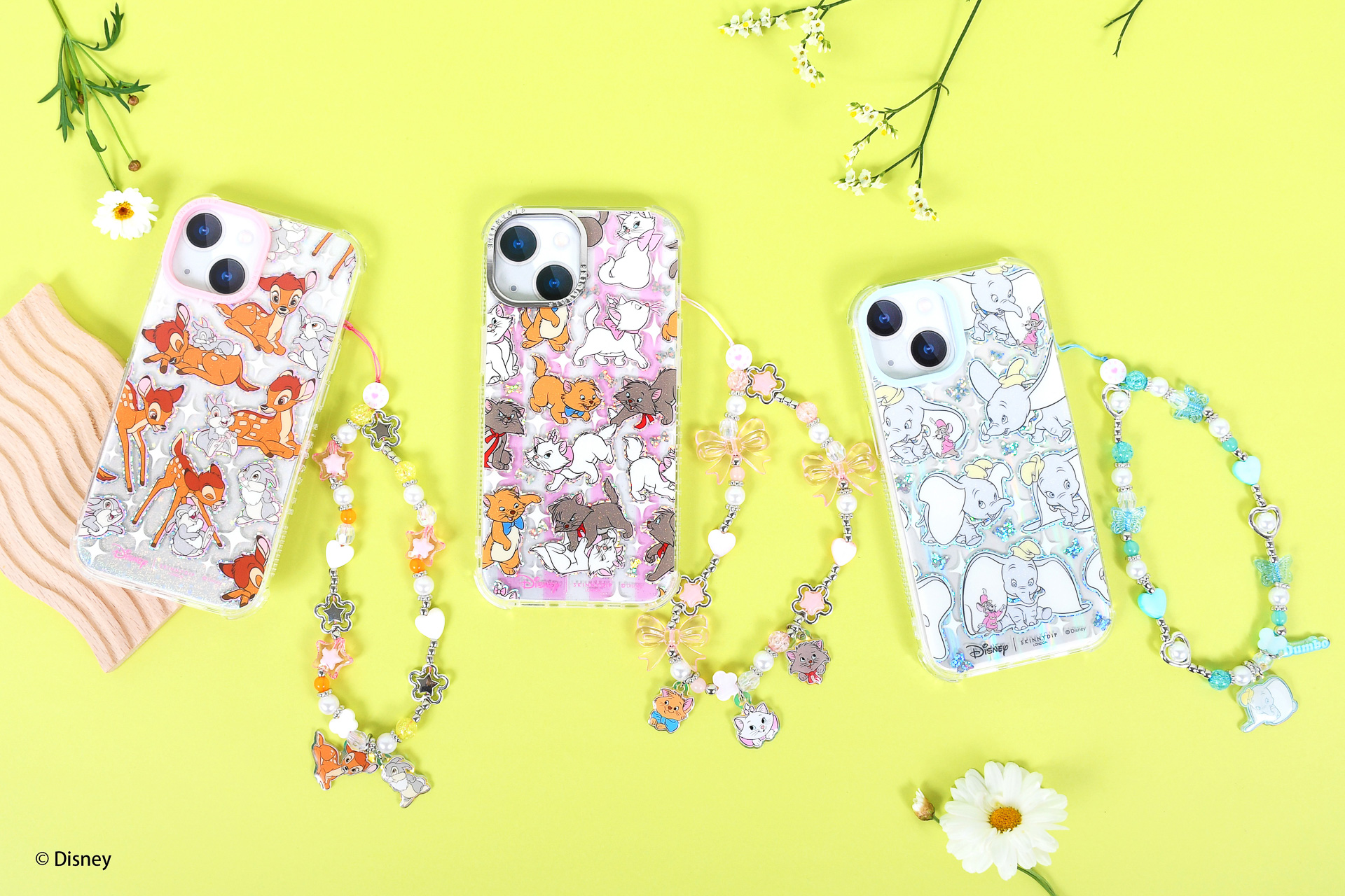 「iPhone用ケース」（3960円）、「ビーズフォンストラップ」（2420円）