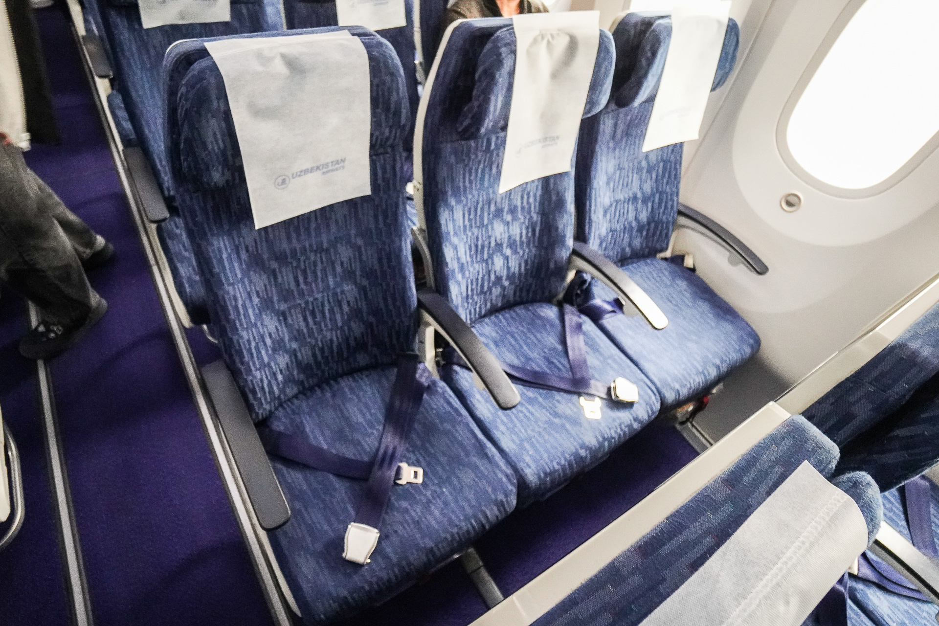 ウズベキスタン航空のエコノミークラスシート