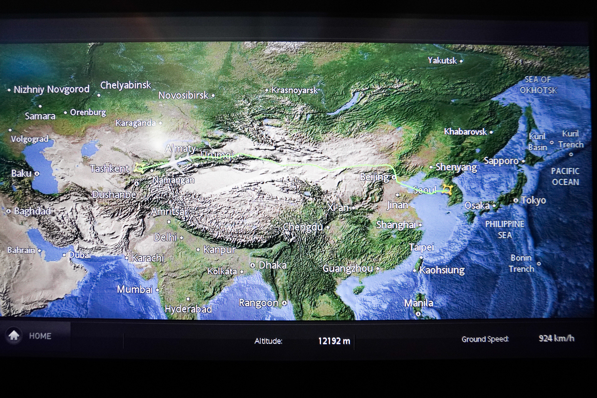 そろそろウズベキスタンが近くなってきた