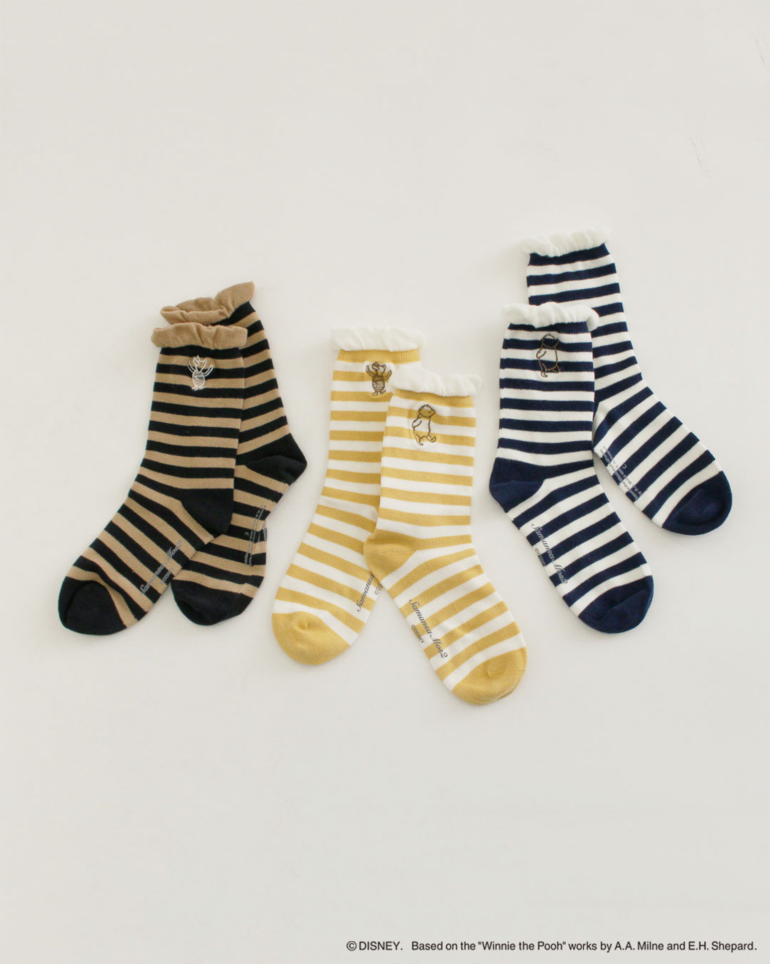 「フリルボーダーソックス」（1540円）