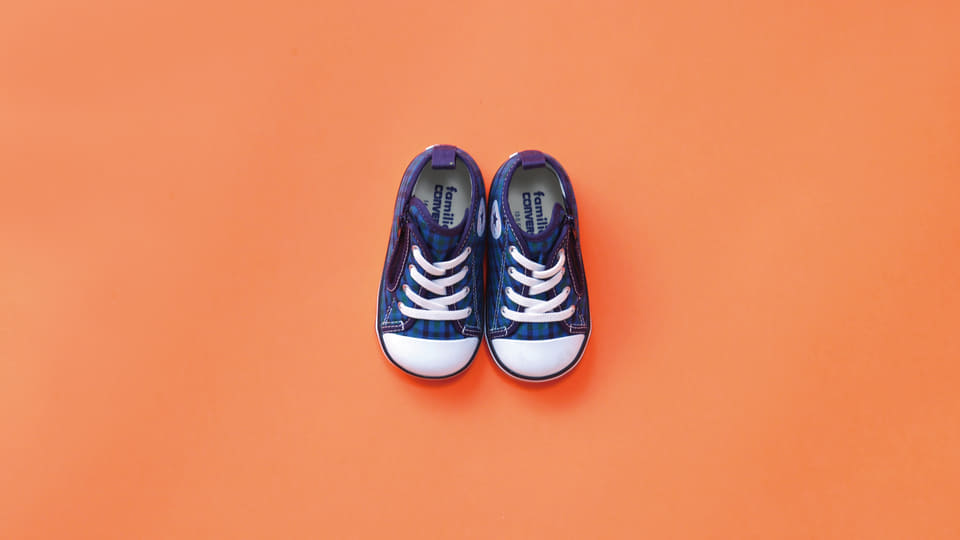 ファミリア×コンバース、コラボ第2弾は「ALL STAR」青系チェック