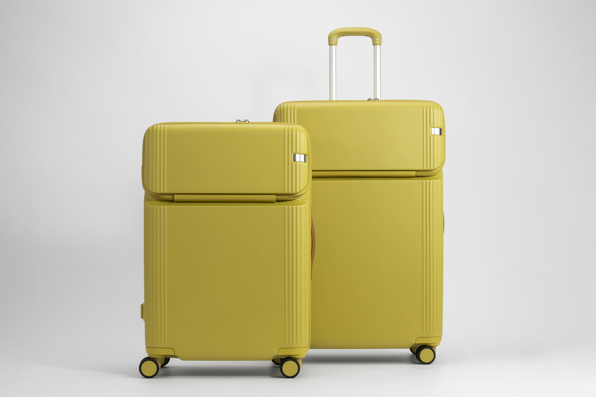 「ace.ファーニットZ」に新型＆新色（イエロー）登場