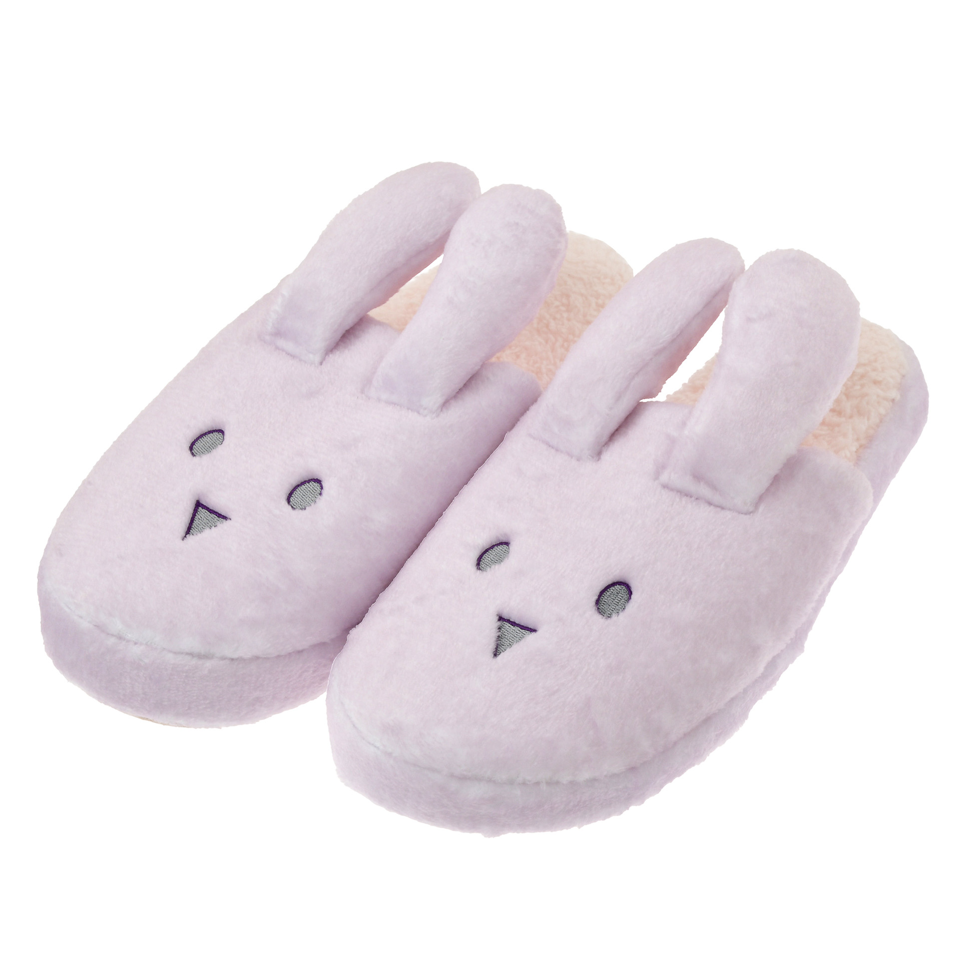 「ルームシューズ」（3600円）