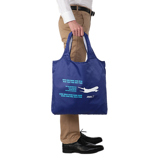 B4サイズが収まる約45×7.5×40cm（幅×奥行き×高さ）