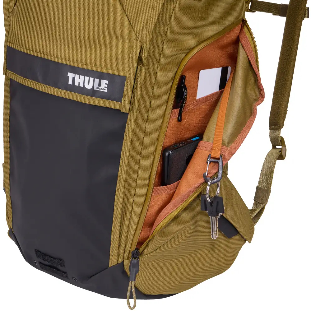 止水ジップによるサイドポケット