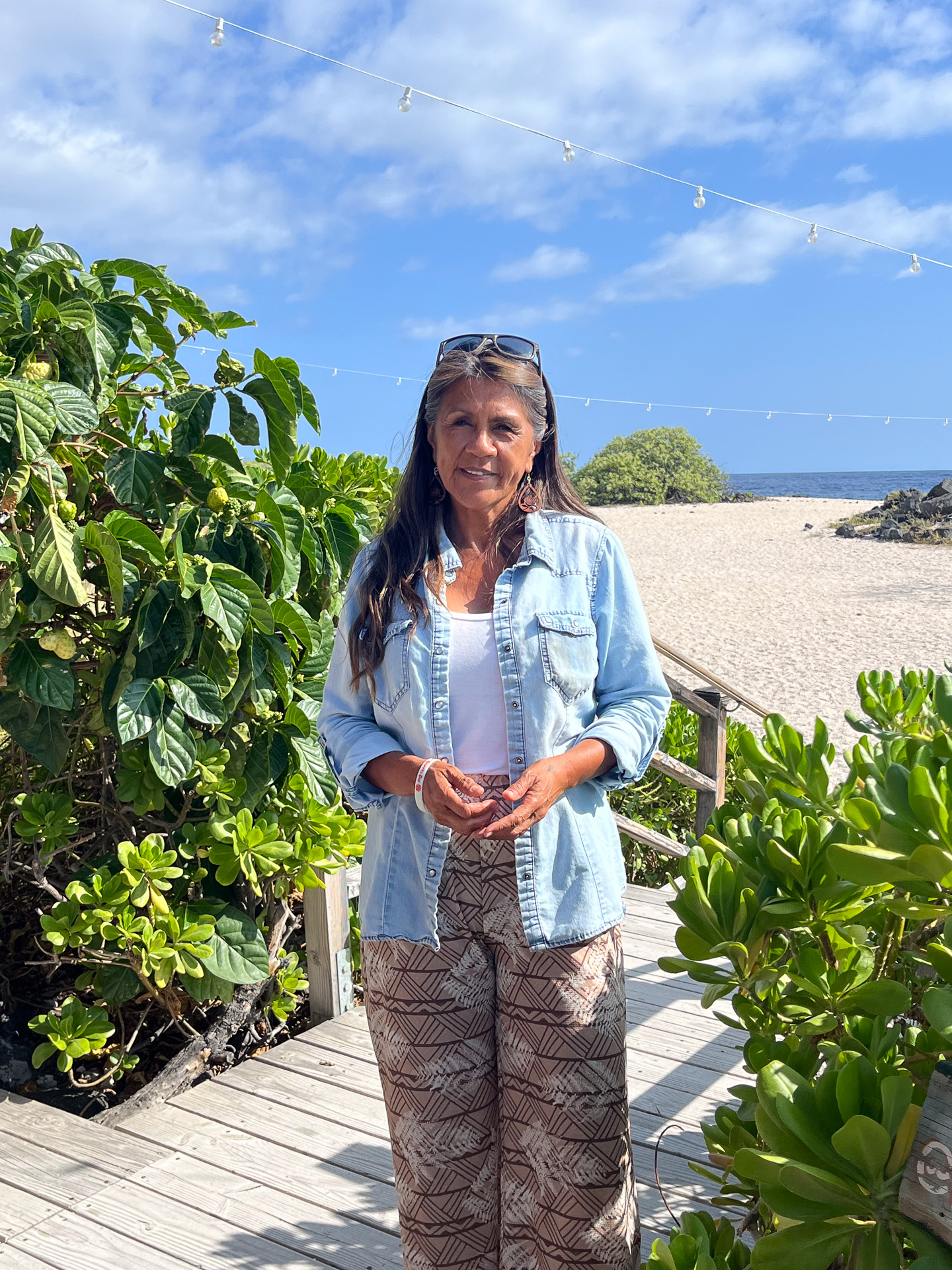 ガイドのイポラニ・モーガンさん