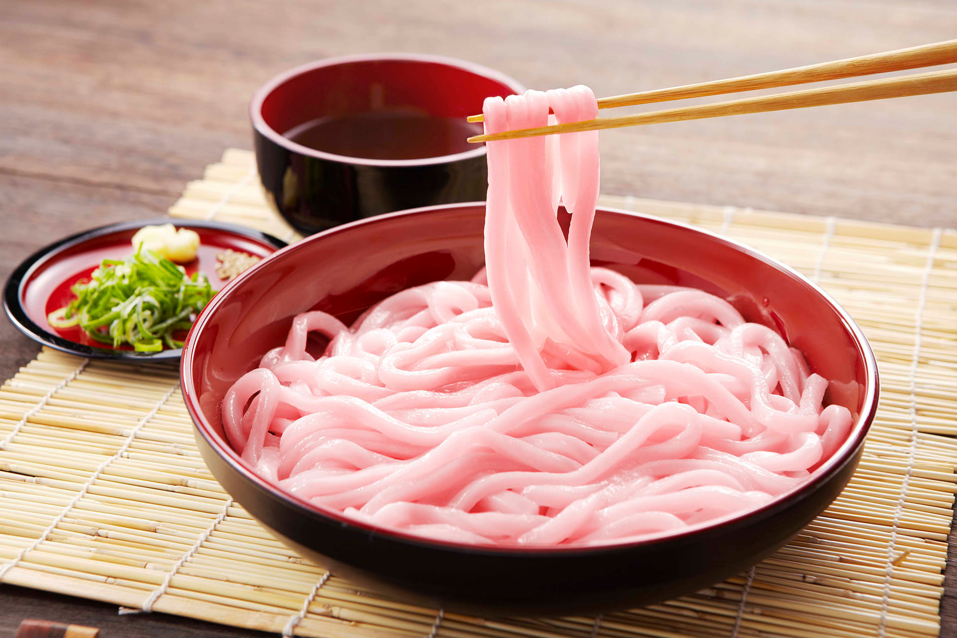 紀州南高梅を使った「梅うどん」（大江戸温泉物語Premium 白浜彩朝楽で提供）