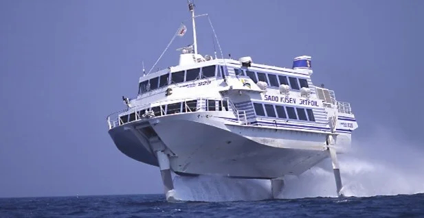 4泊以上でジェットフォイル往復が5000円以上お得に