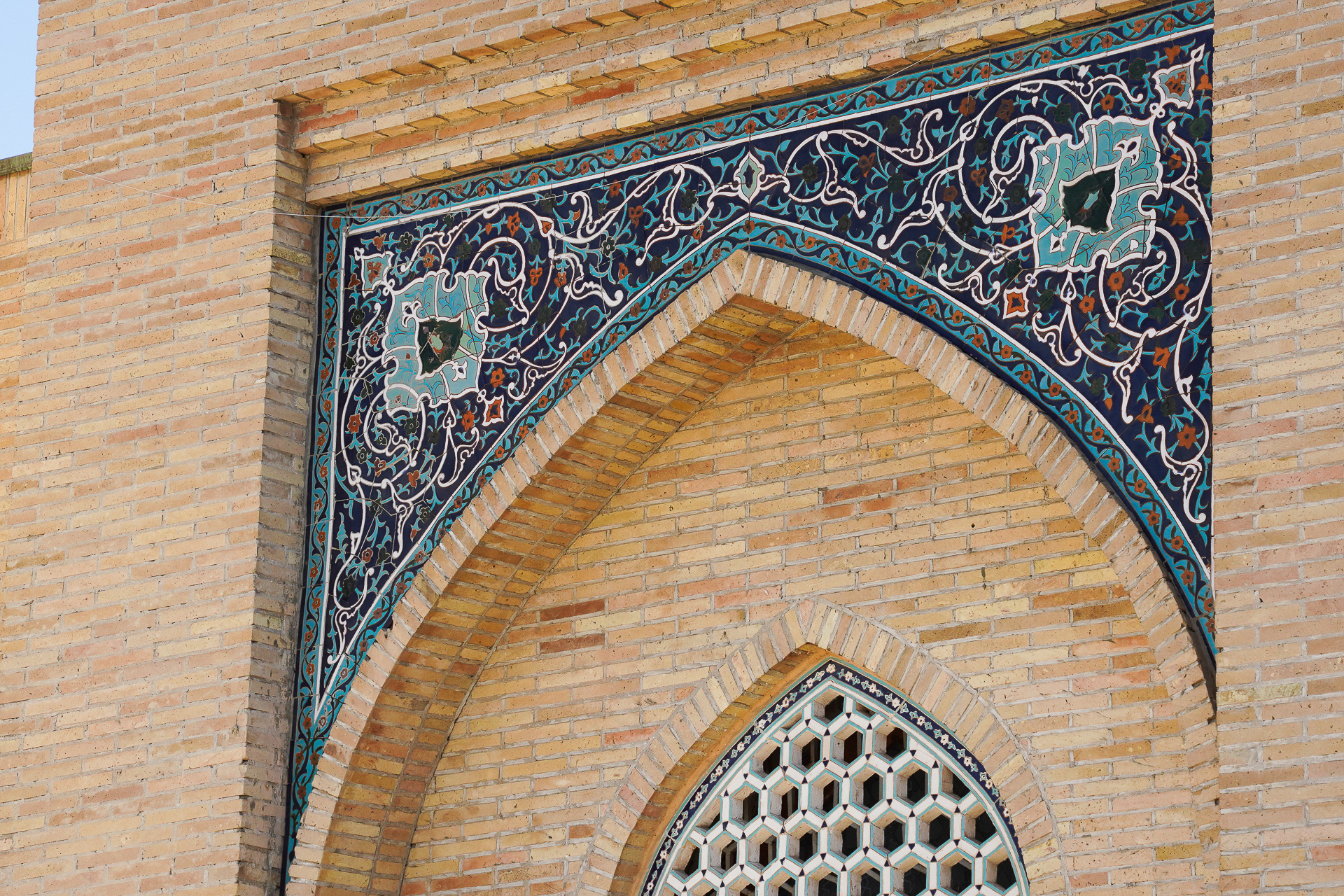 凝ったタイルの装飾