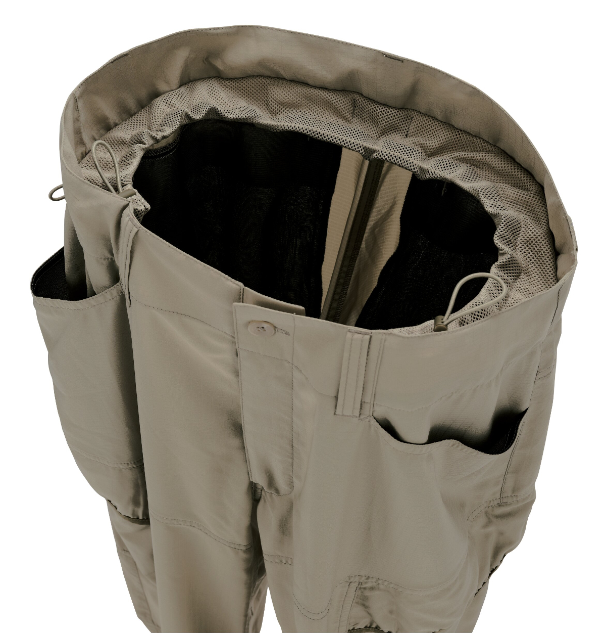 二重ウエスト構造で空気の通り道を確保（特許出願中）