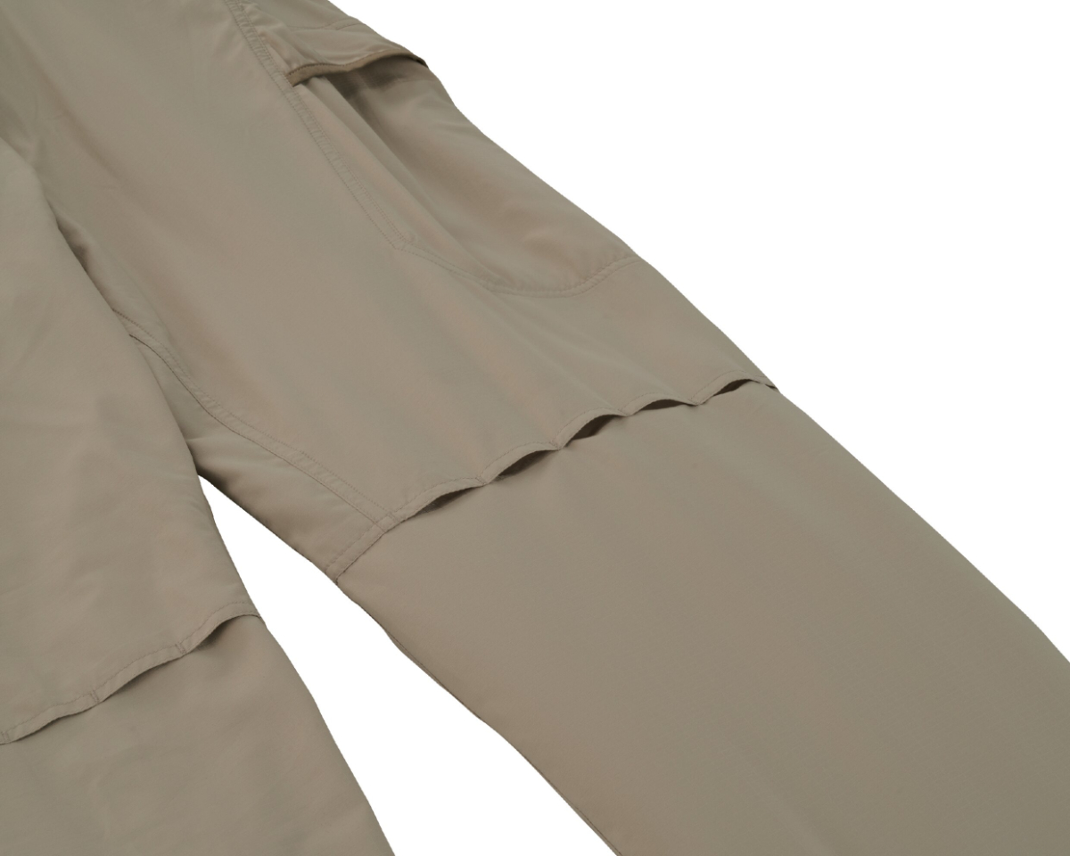 裏側にベンチレーションシステムを採用しムレを軽減