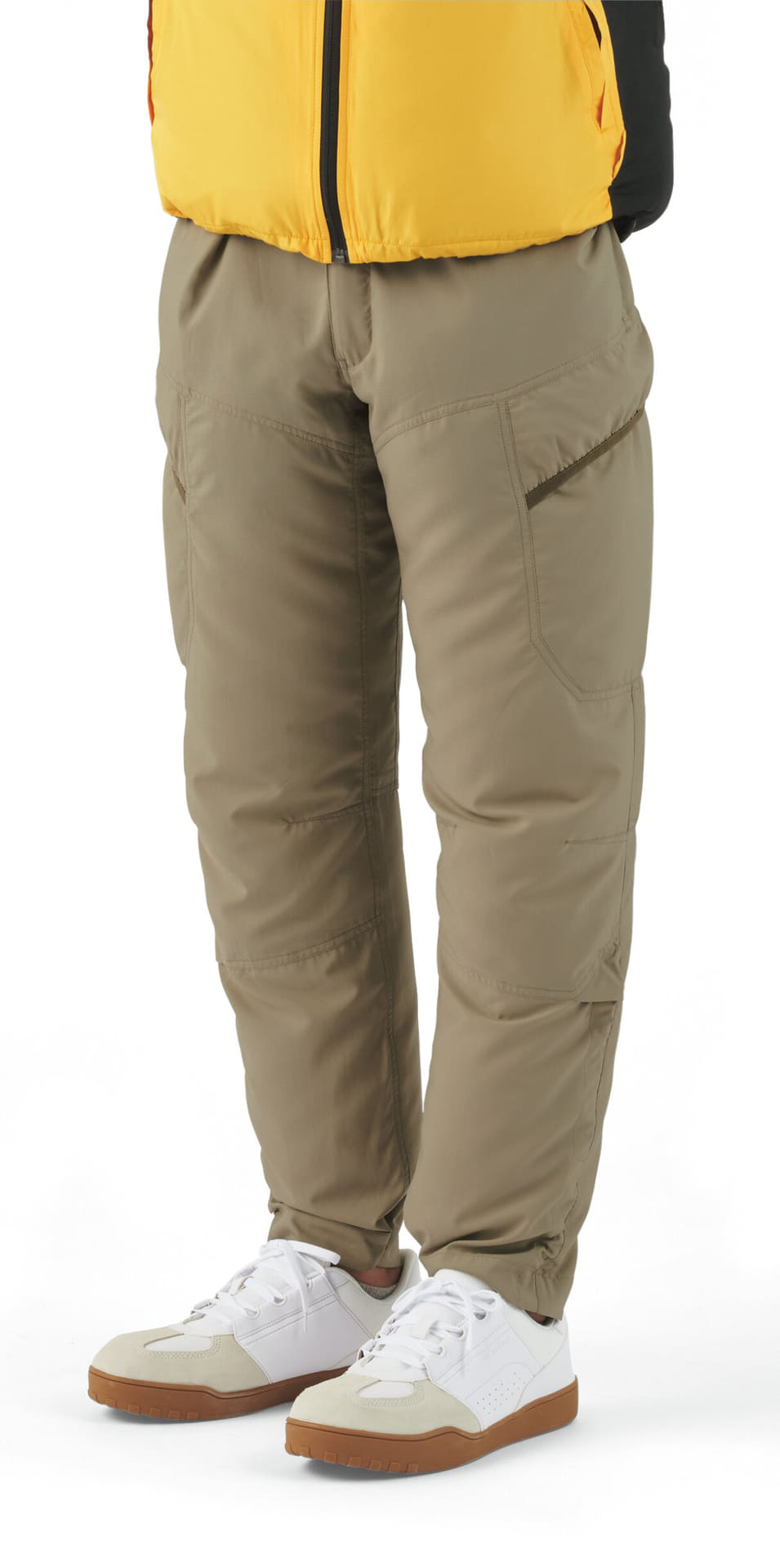 ファンウェアと合わせることで風がパンツにも流れ、さらにムレ軽減