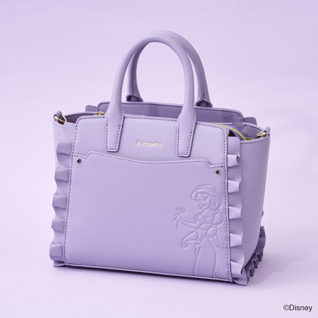 「ジャスミン」はパープル。ジャスミンの勇敢さと大胆さを表現したカラーと型押しデザインで「アラジン」の世界観を楽しめる