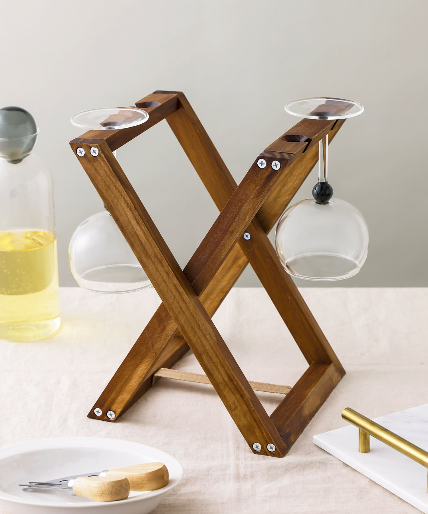 「ウッドワイングラスラック」（660円）