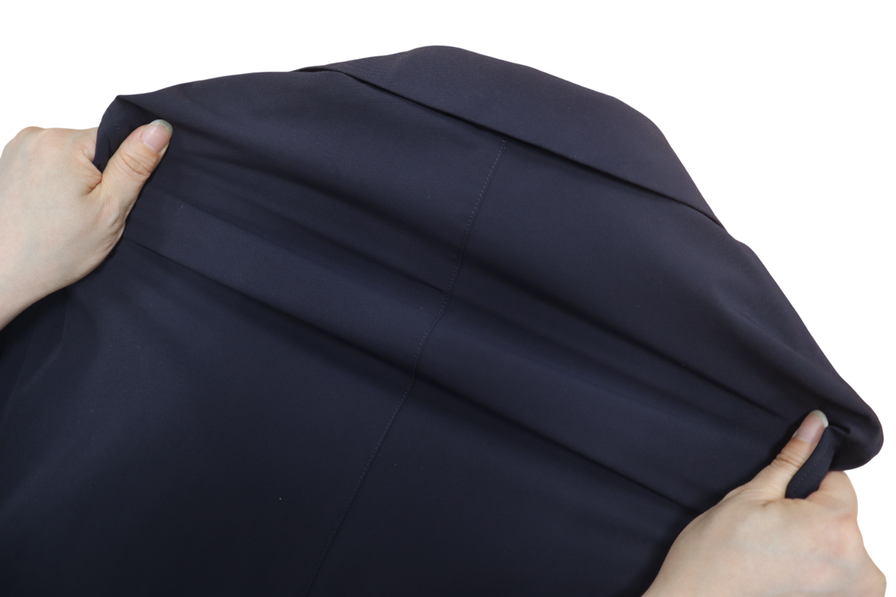 スポ―ツウェア並みの高いストレッチ性