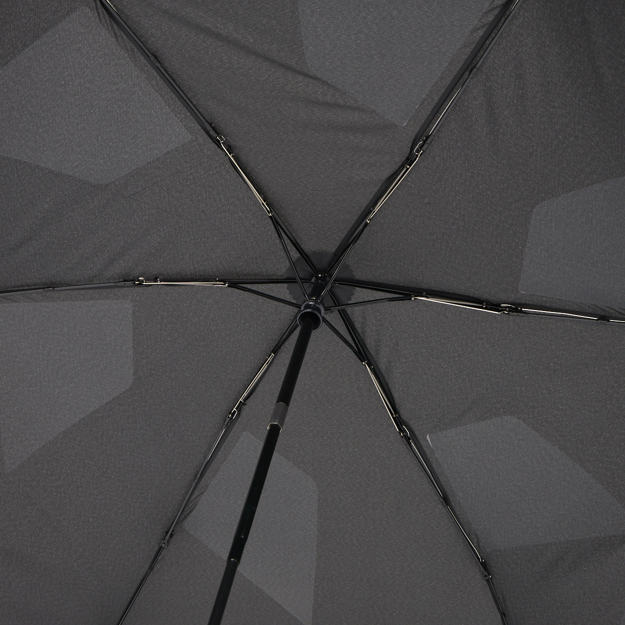 イオン先行販売「Waterfront クイックにたためる自動開閉傘」（雨傘・親骨の長さ55cm）、3カラー、各5940円