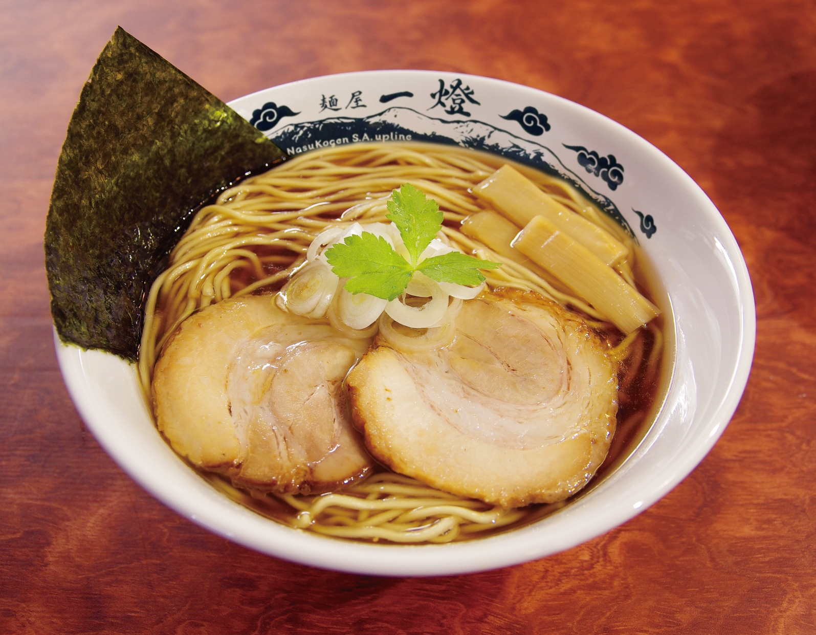 「芳醇醤油らぁ麺」（950円）
