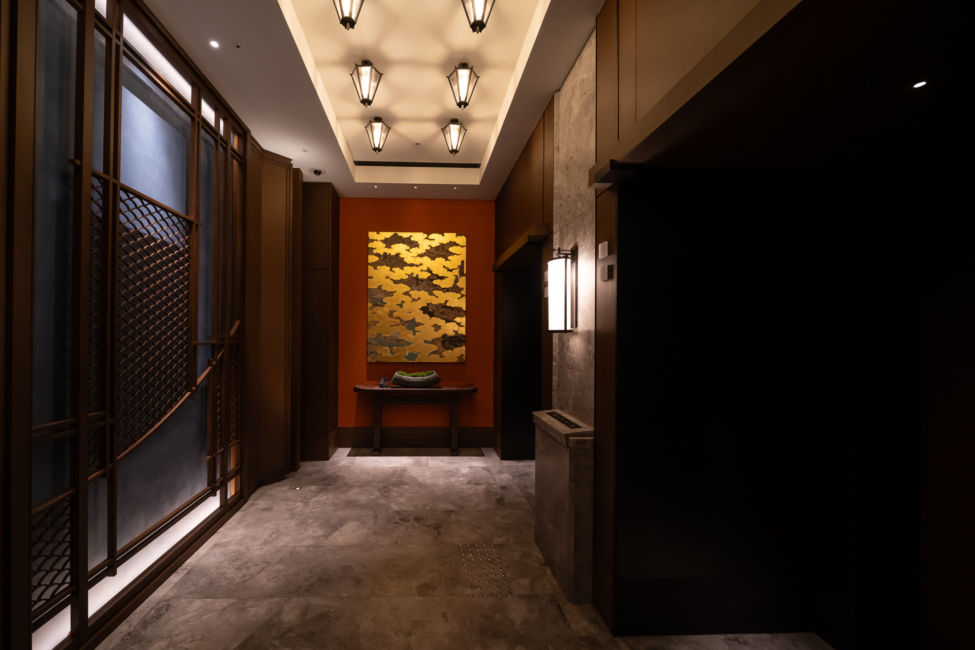 1階のエレベーターホール